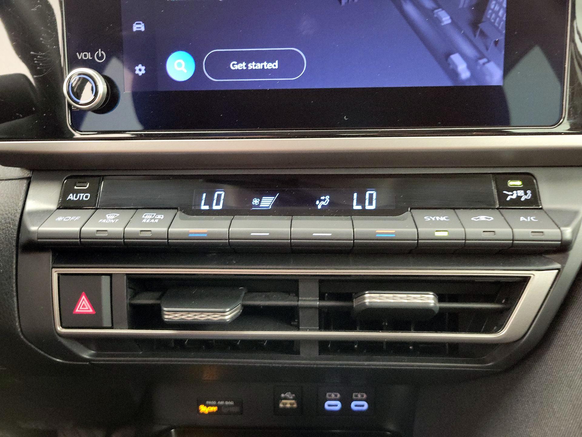 Thumbnail: 2025 Toyota Camry - 16