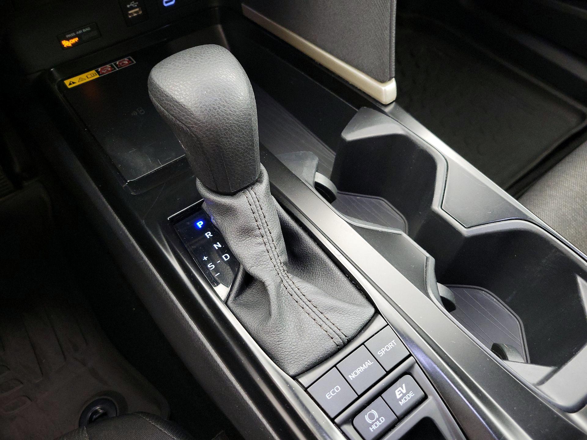 Thumbnail: 2025 Toyota Camry - 17