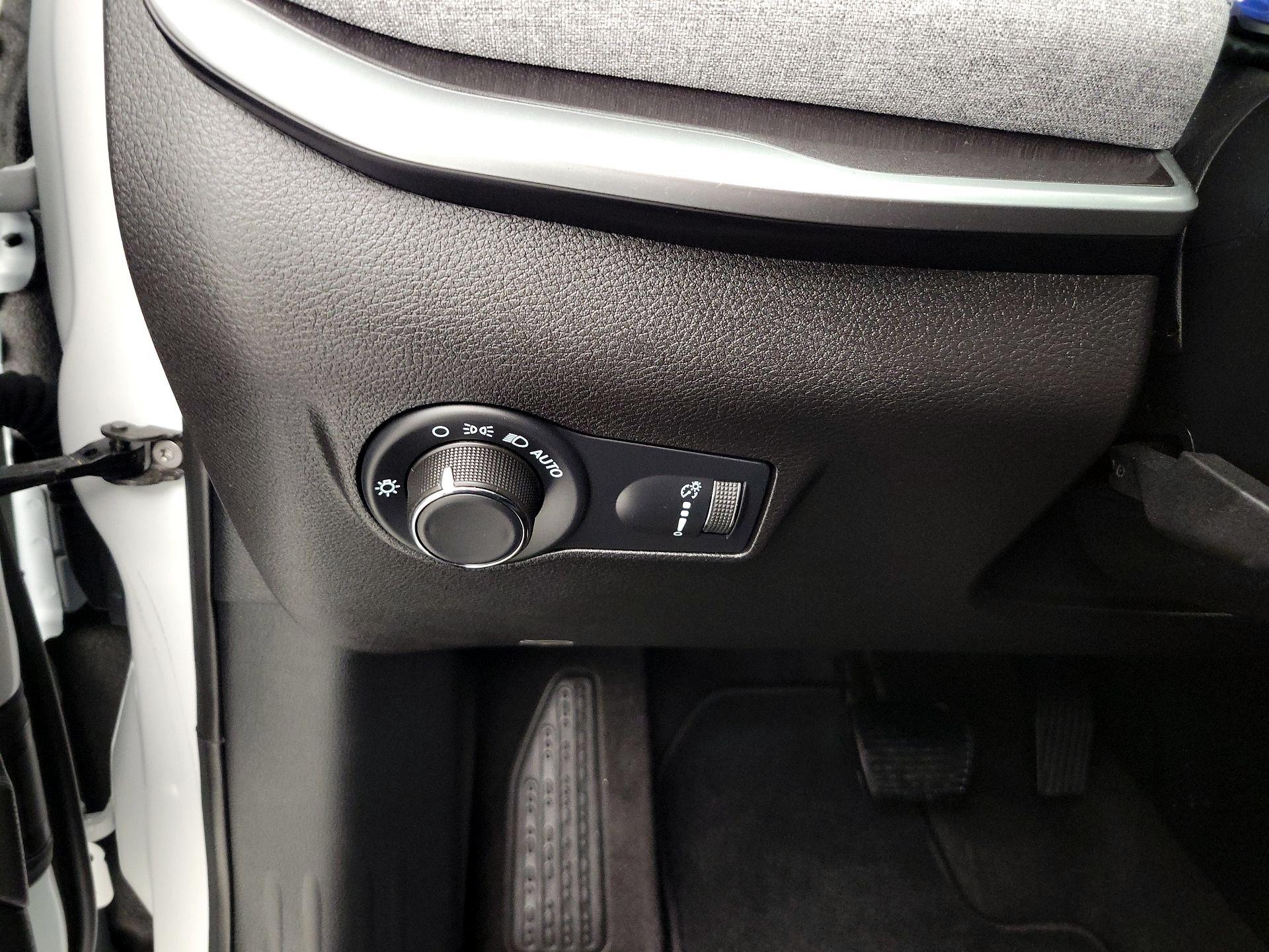 Thumbnail: 2023 Jeep Compass - 13