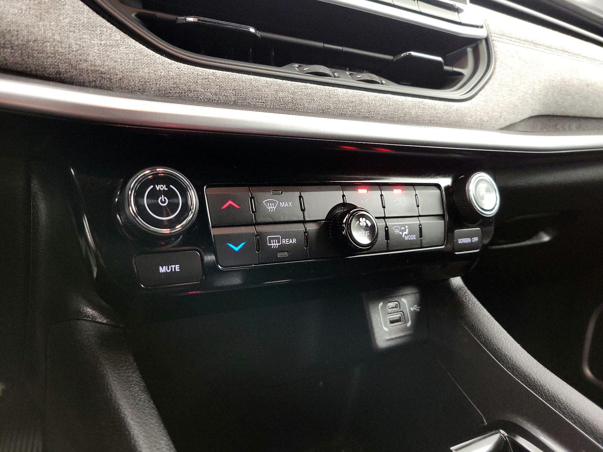 Thumbnail: 2023 Jeep Compass - 16