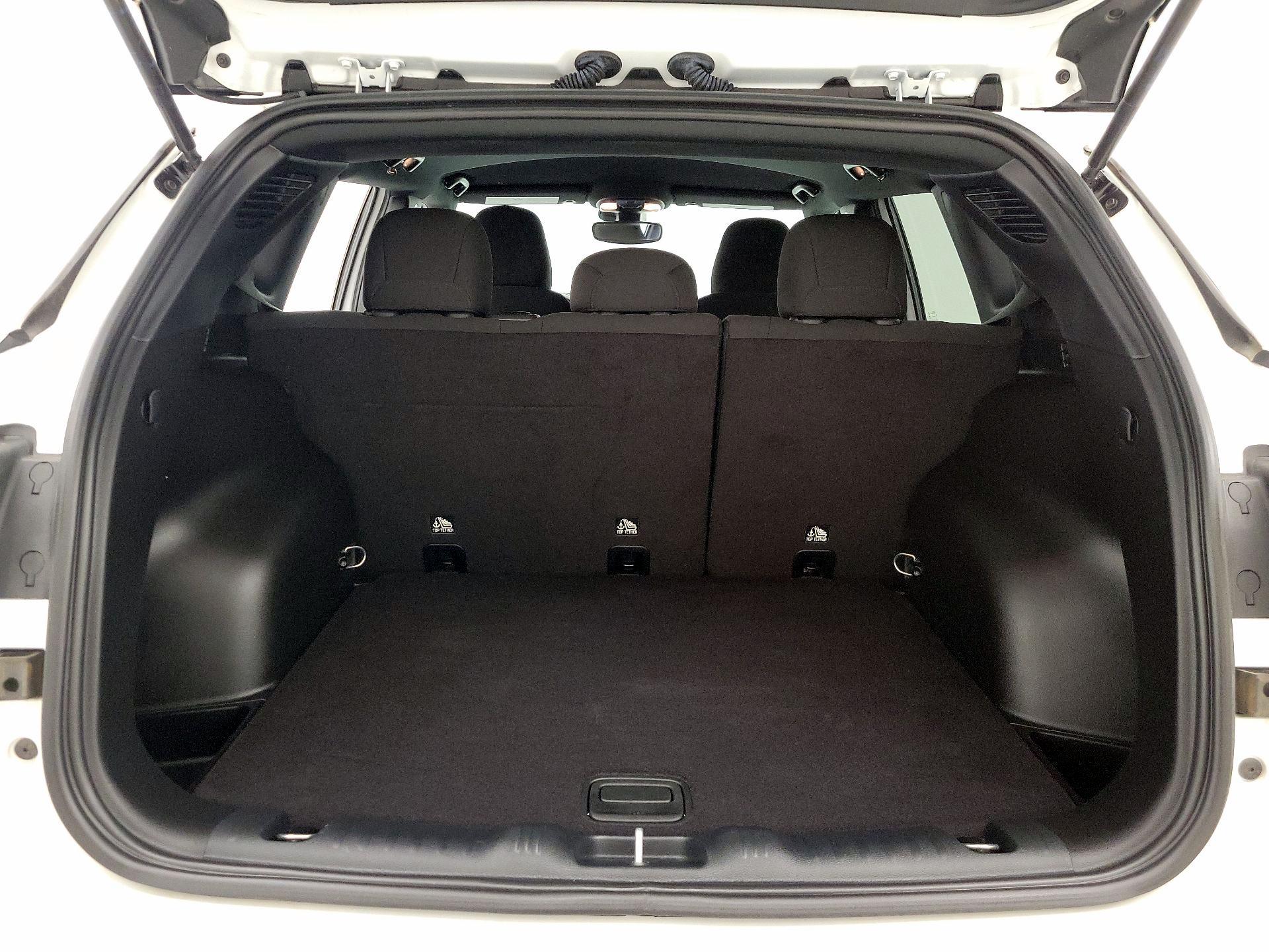 Thumbnail: 2023 Jeep Compass - 20