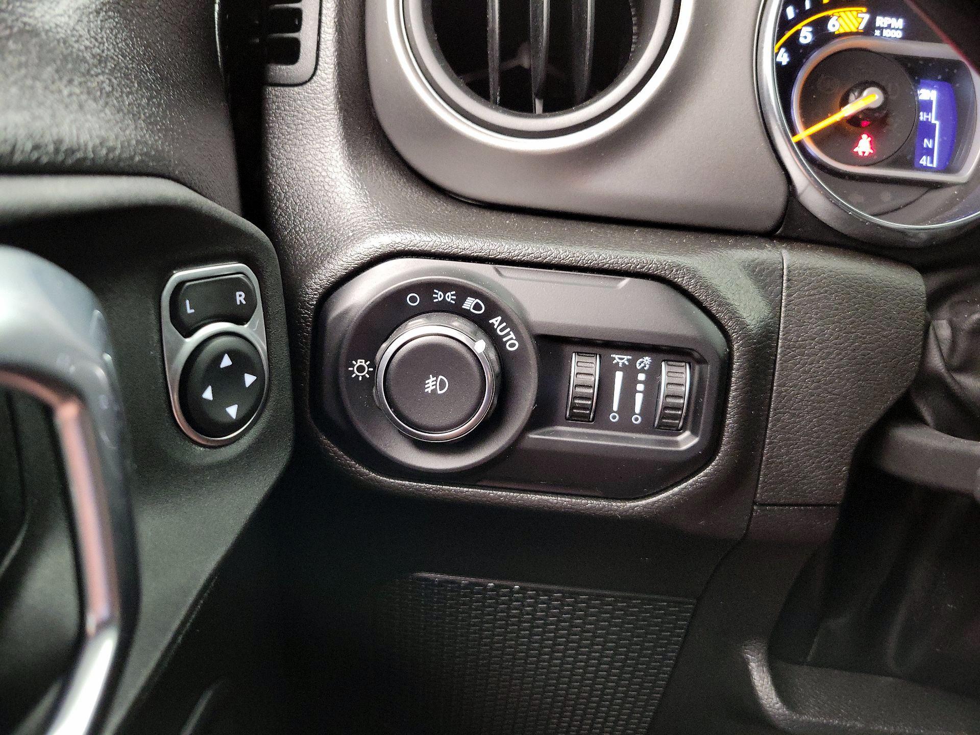 Thumbnail: 2022 Jeep Wrangler - 13