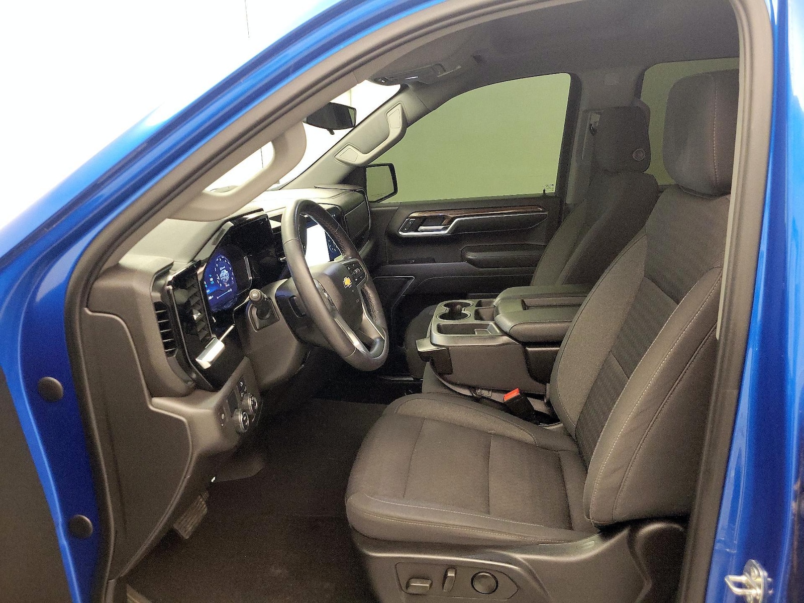 2022 Chevrolet Silverado 1500 LT - Photo 12