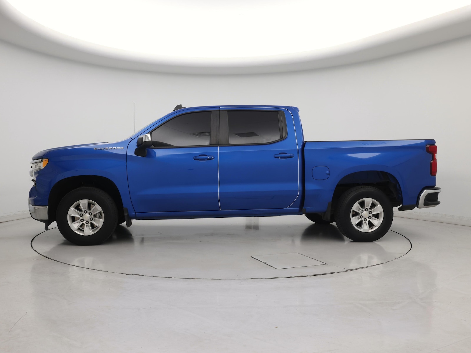 2022 Chevrolet Silverado 1500 LT - Photo 4