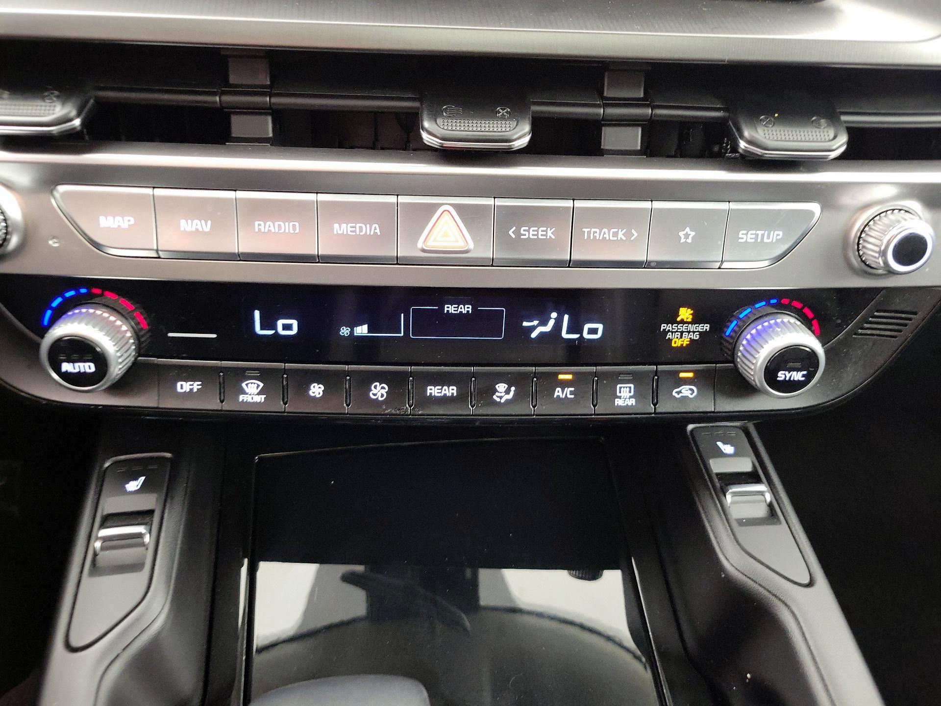 Thumbnail: 2025 Kia Telluride - 17