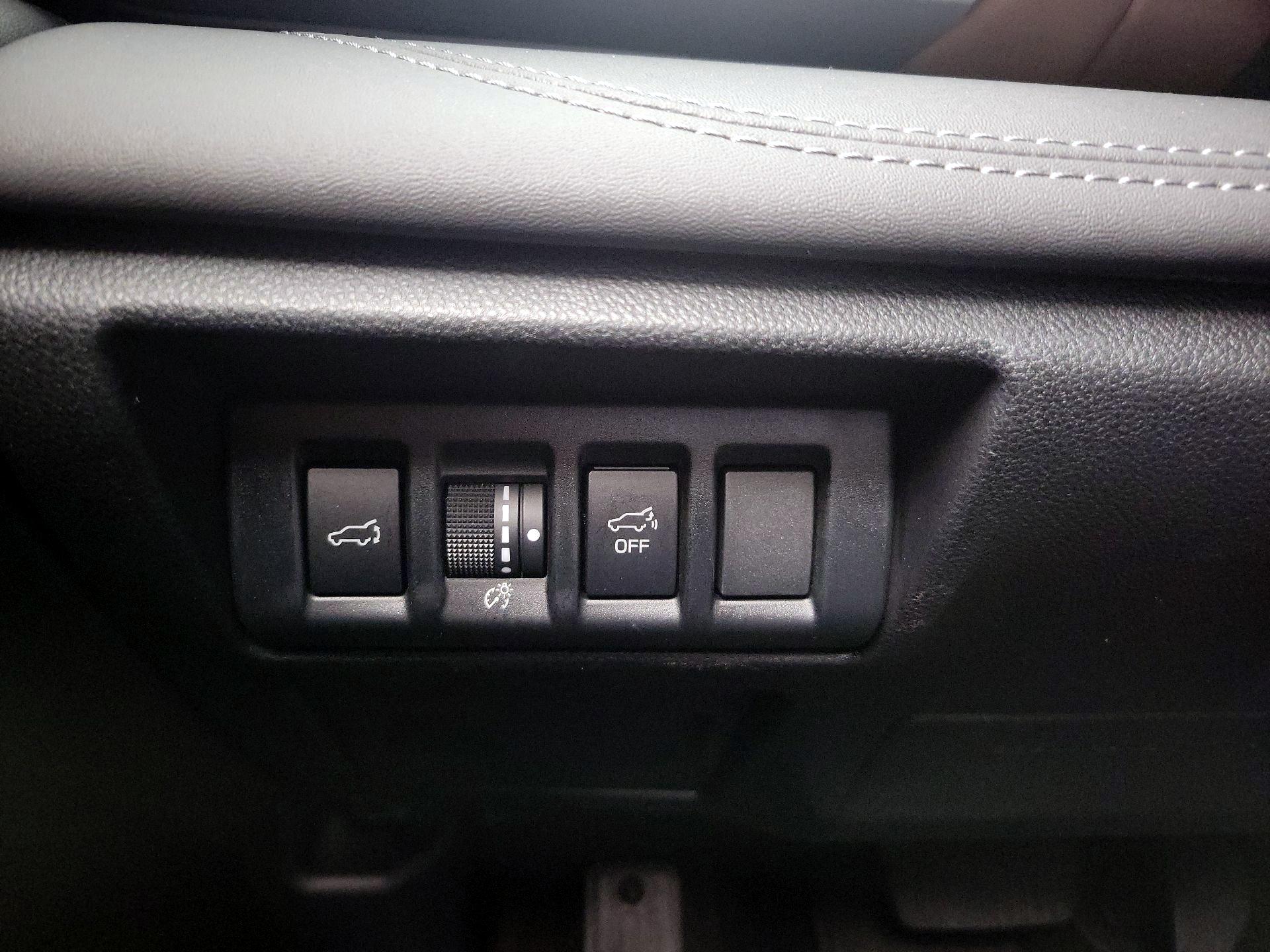 Thumbnail: 2020 Subaru Outback - 13