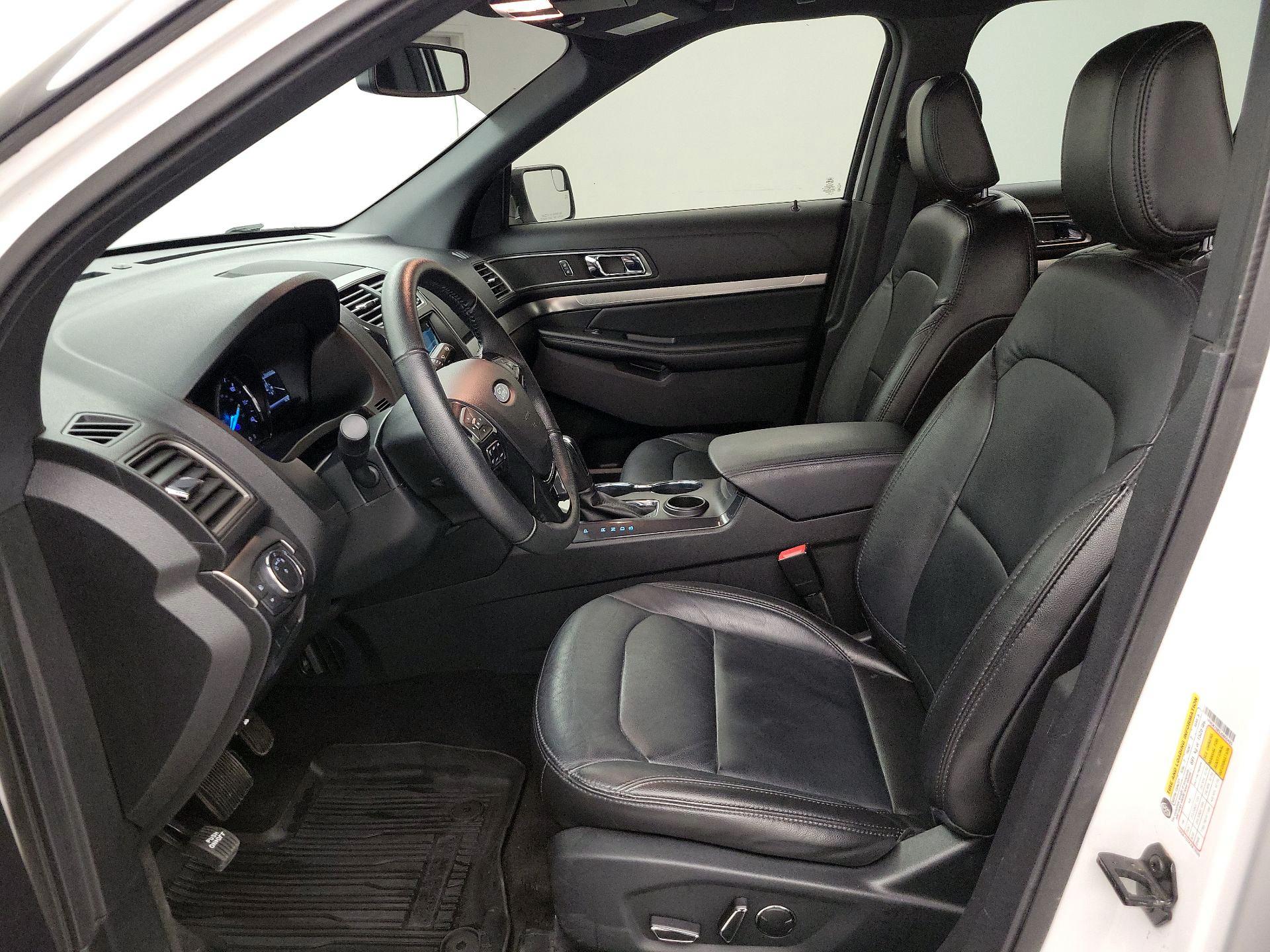 Thumbnail: 2018 Ford Explorer - 11