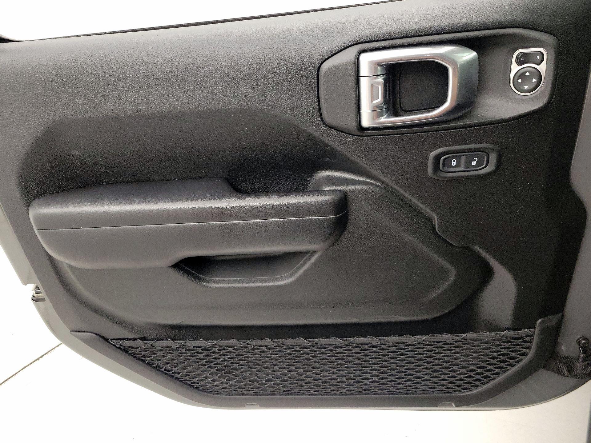 Thumbnail: 2021 Jeep Wrangler - 12