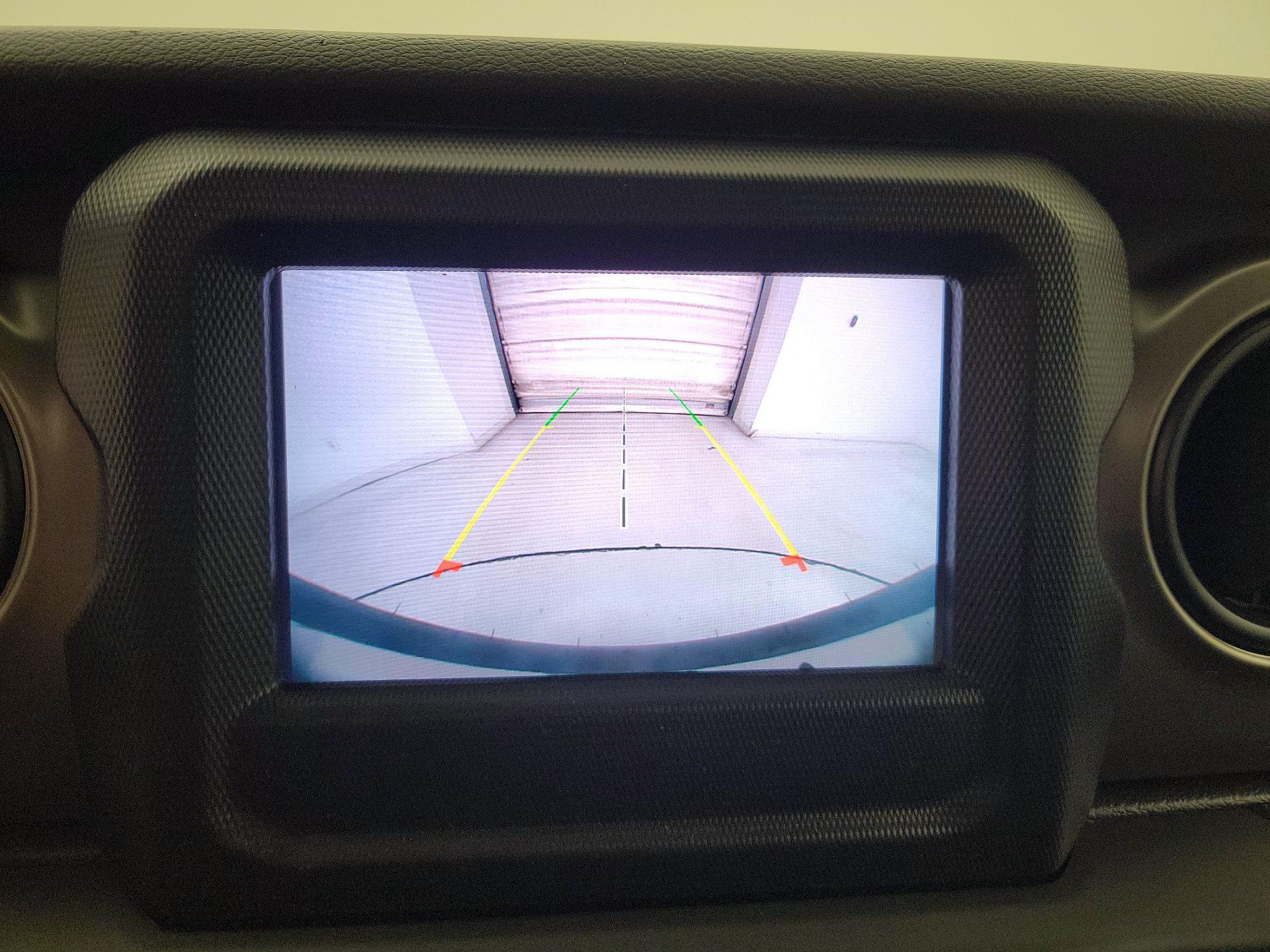 Thumbnail: 2021 Jeep Wrangler - 14