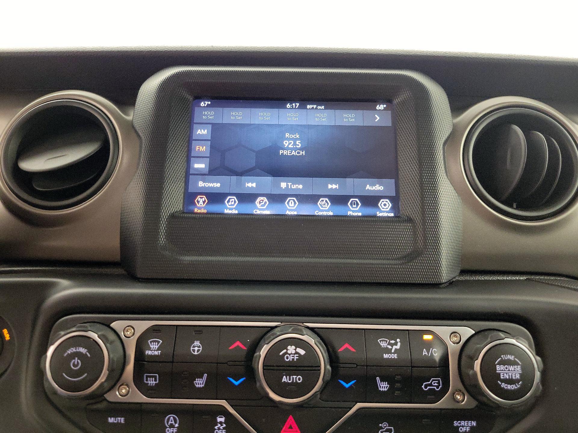 Thumbnail: 2021 Jeep Wrangler - 15