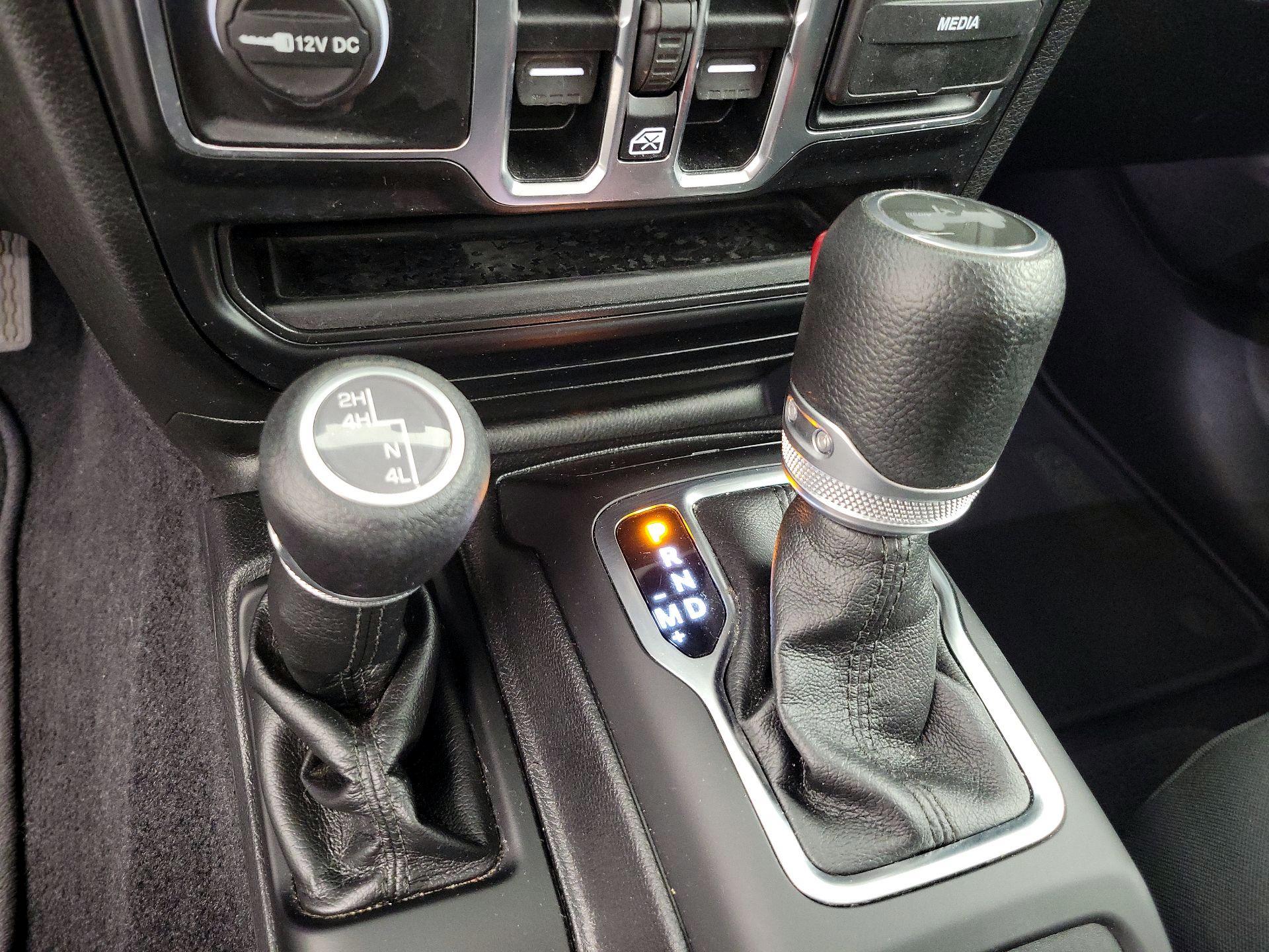 Thumbnail: 2021 Jeep Wrangler - 17