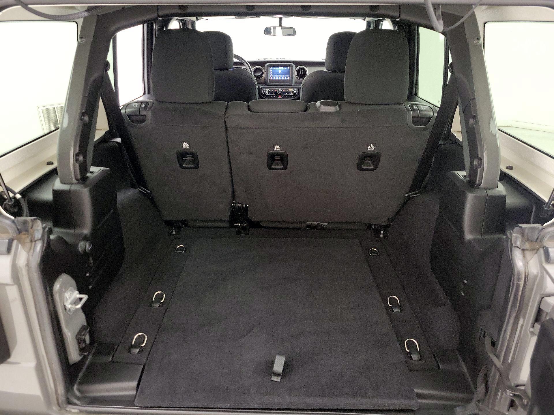 Thumbnail: 2021 Jeep Wrangler - 20