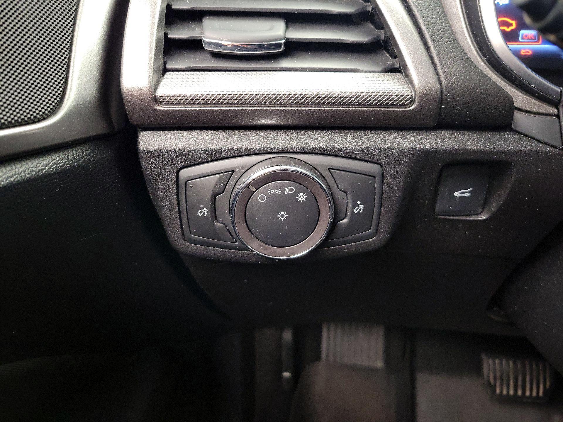 Thumbnail: 2019 Ford Fusion - 13