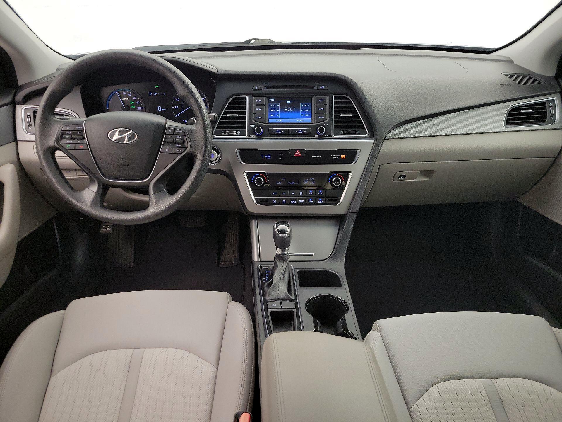 Thumbnail: 2016 Hyundai Sonata - 9