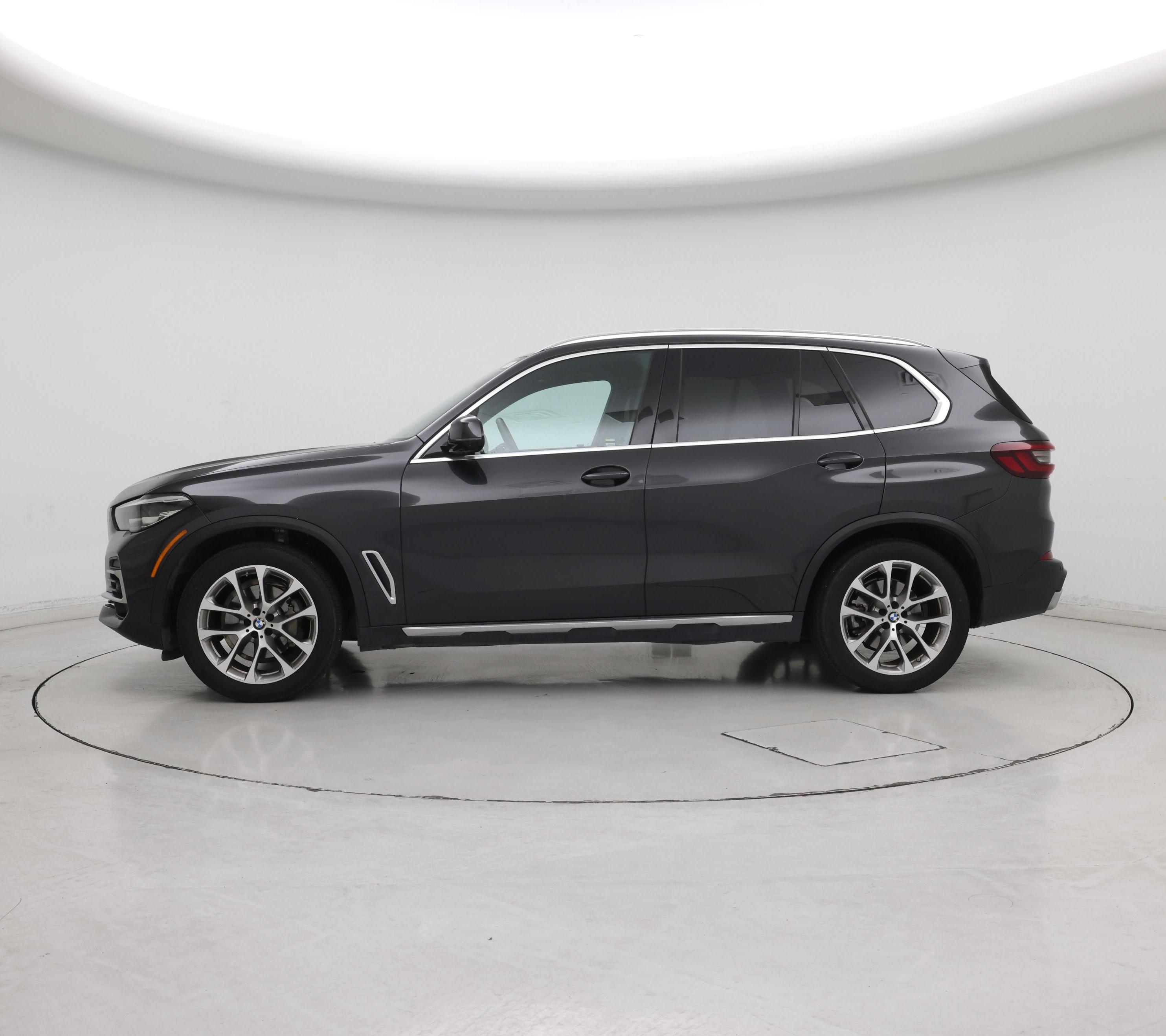 Thumbnail: 2022 BMW X5 - 3