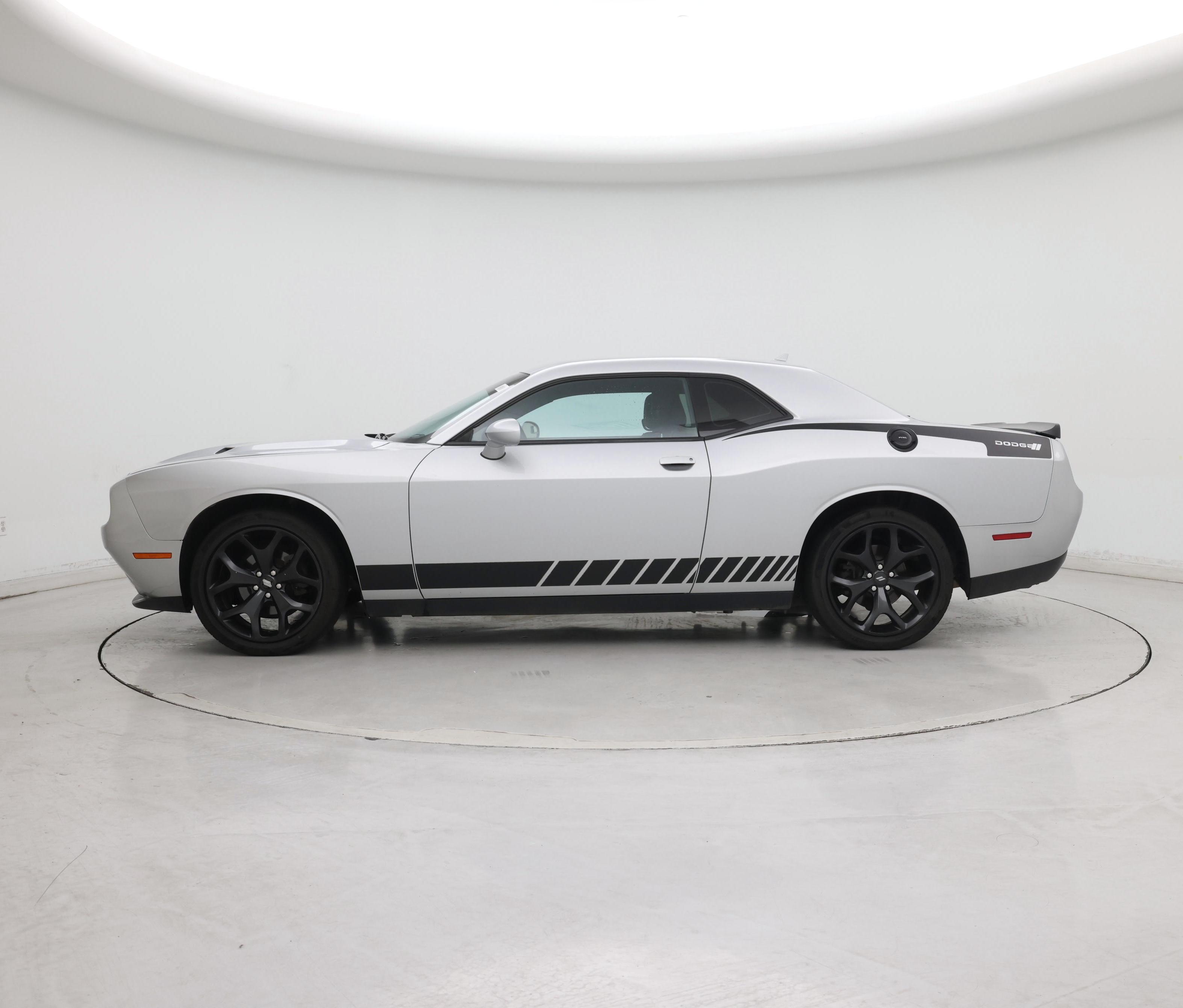 Thumbnail: 2020 Dodge Challenger - 3