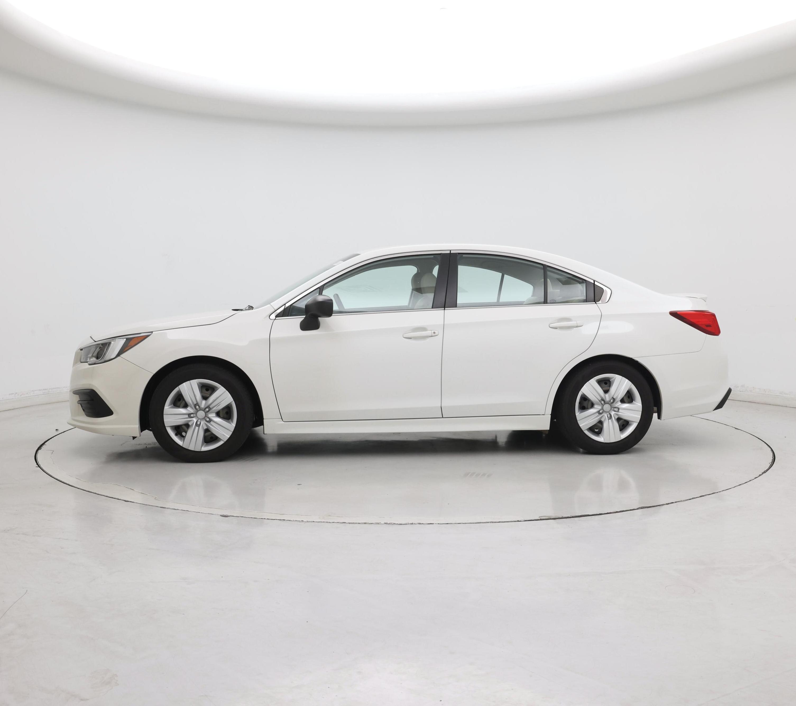 Thumbnail: 2019 Subaru Legacy - 3