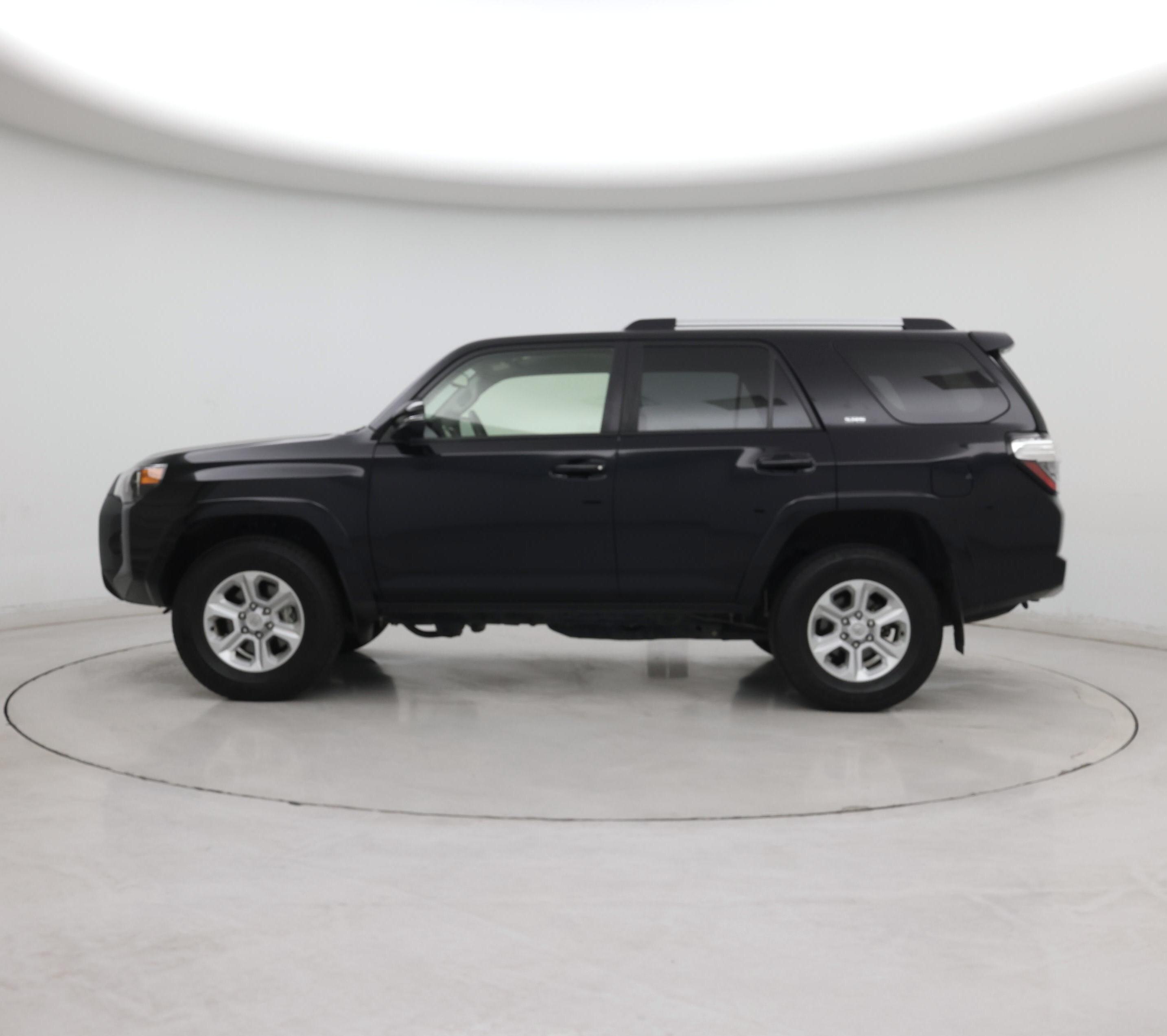 Thumbnail: 2023 Toyota 4Runner - 3