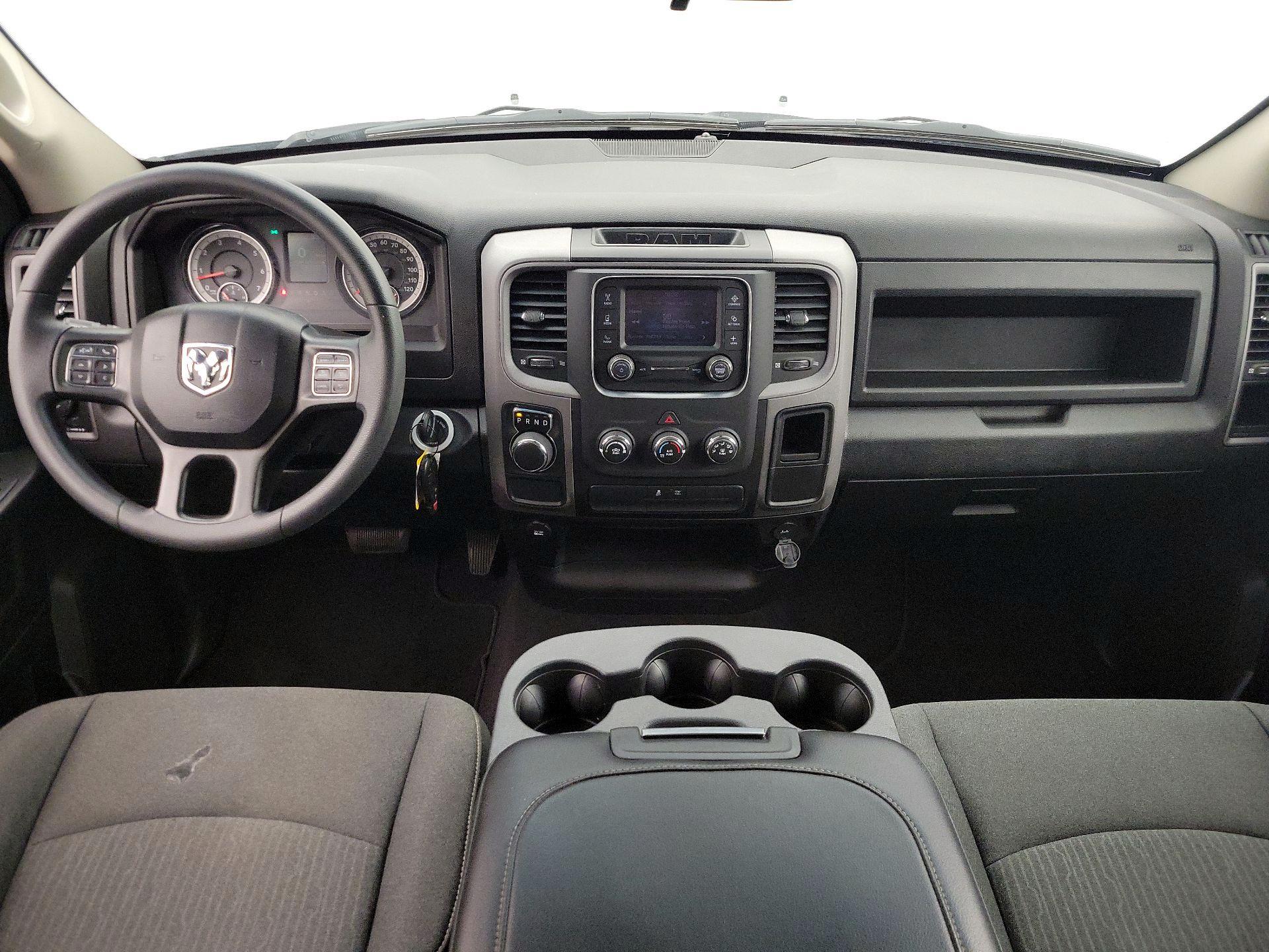 Thumbnail: 2021 RAM 1500 Classic - 9