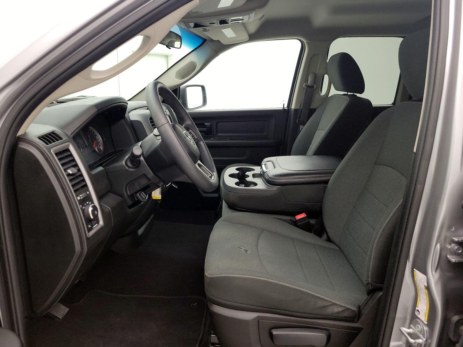 Thumbnail: 2021 RAM 1500 Classic - 11