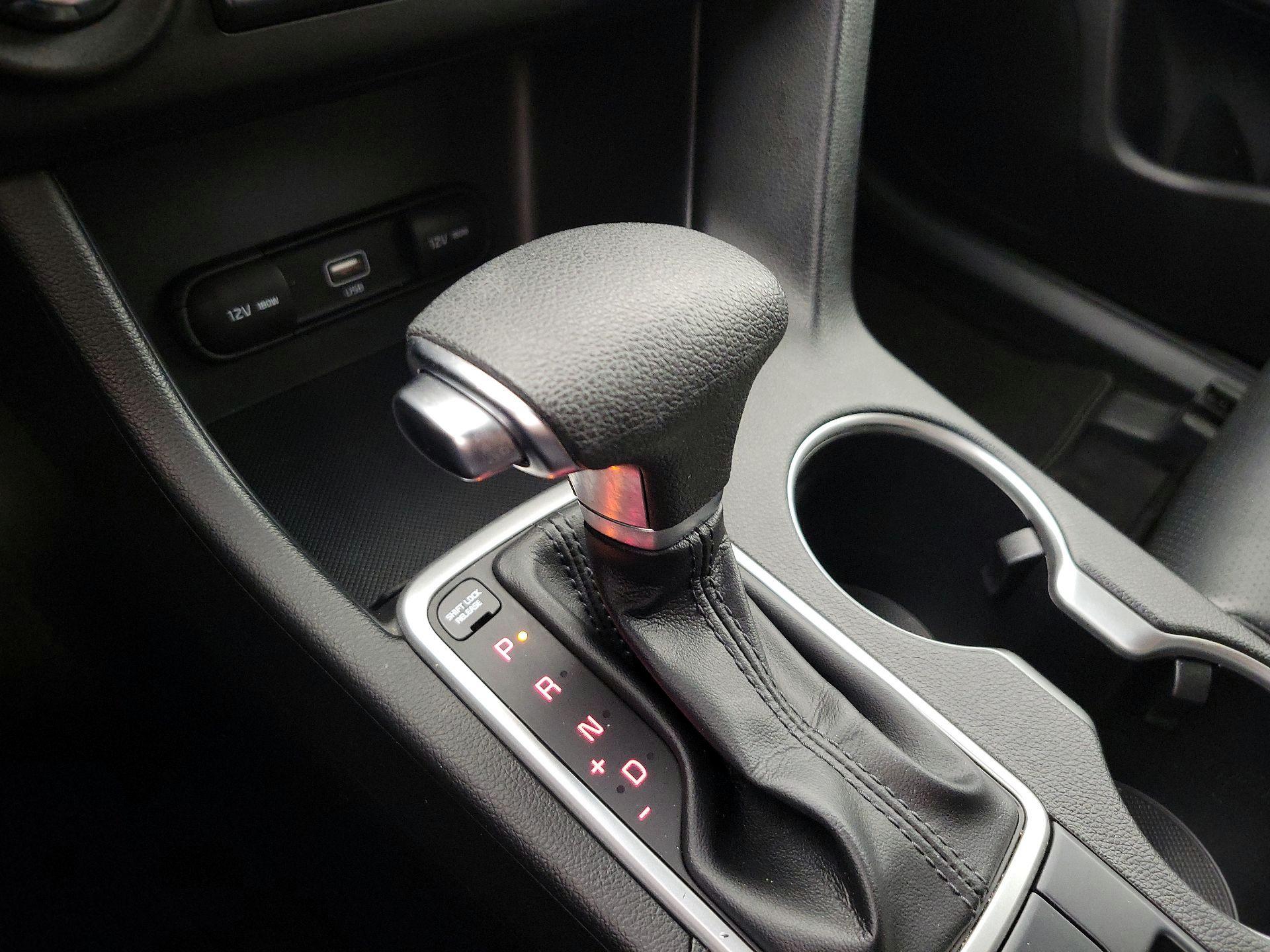 Thumbnail: 2022 Kia Sportage - 17