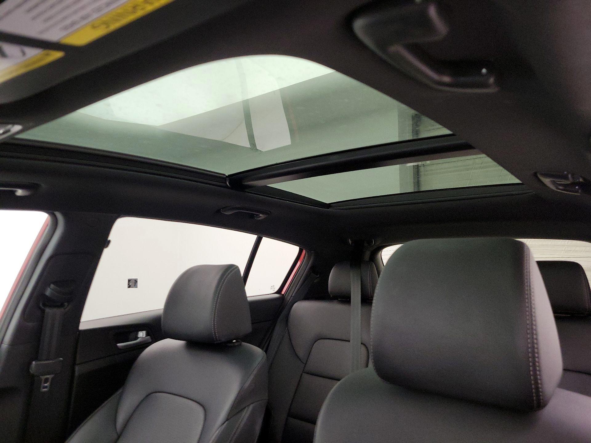 Thumbnail: 2022 Kia Sportage - 19