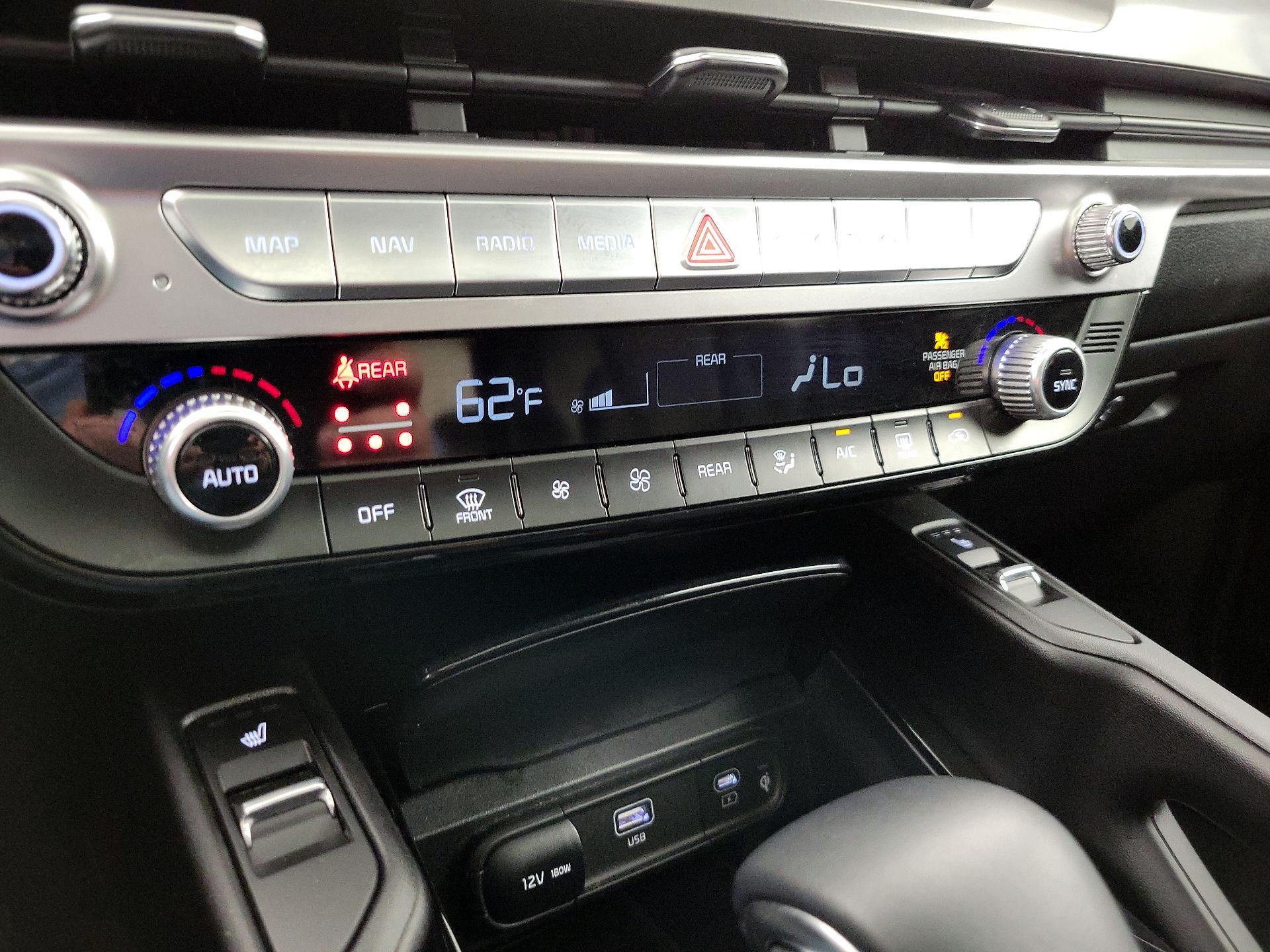 Thumbnail: 2025 Kia Telluride - 17