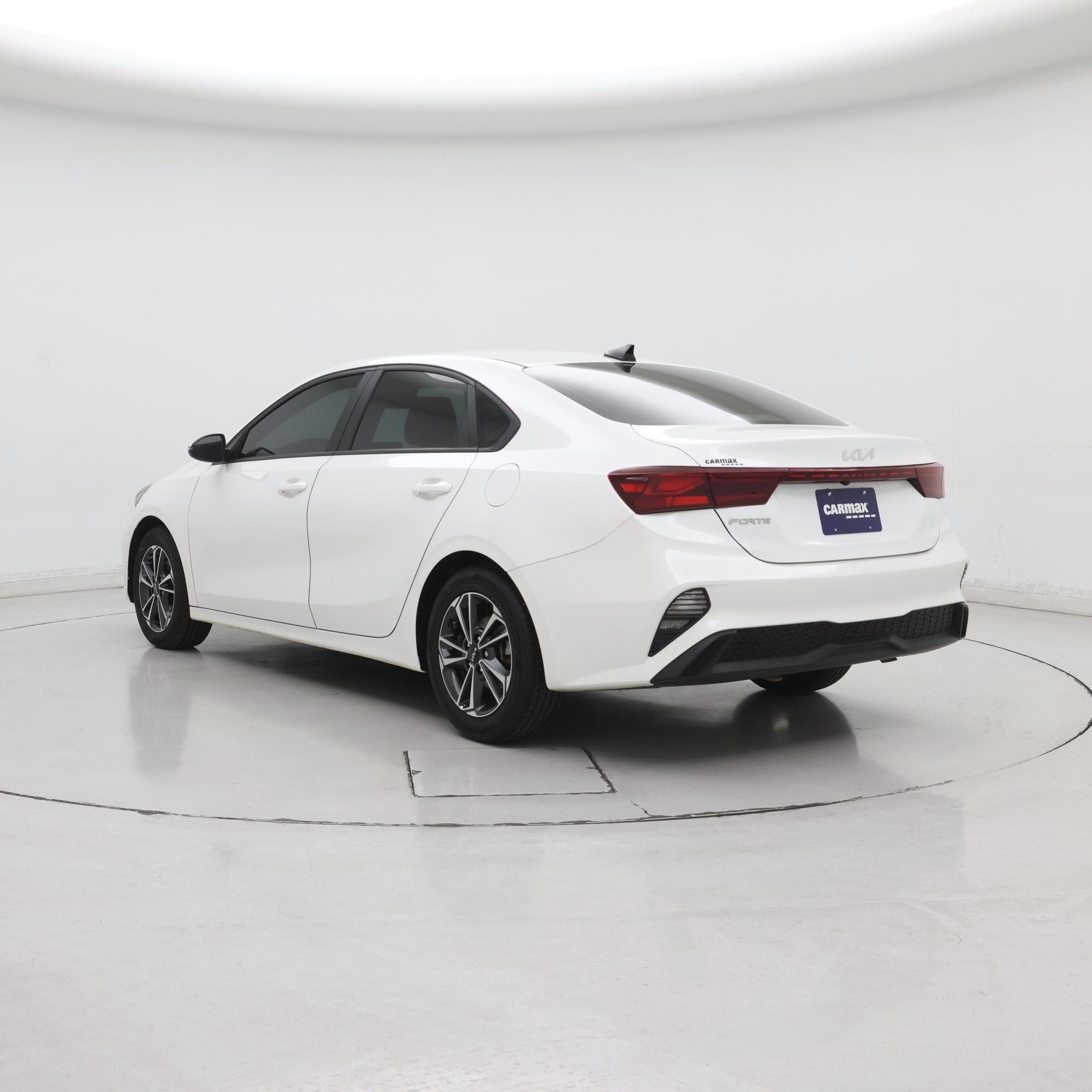 Thumbnail: 2024 Kia Forte - 2