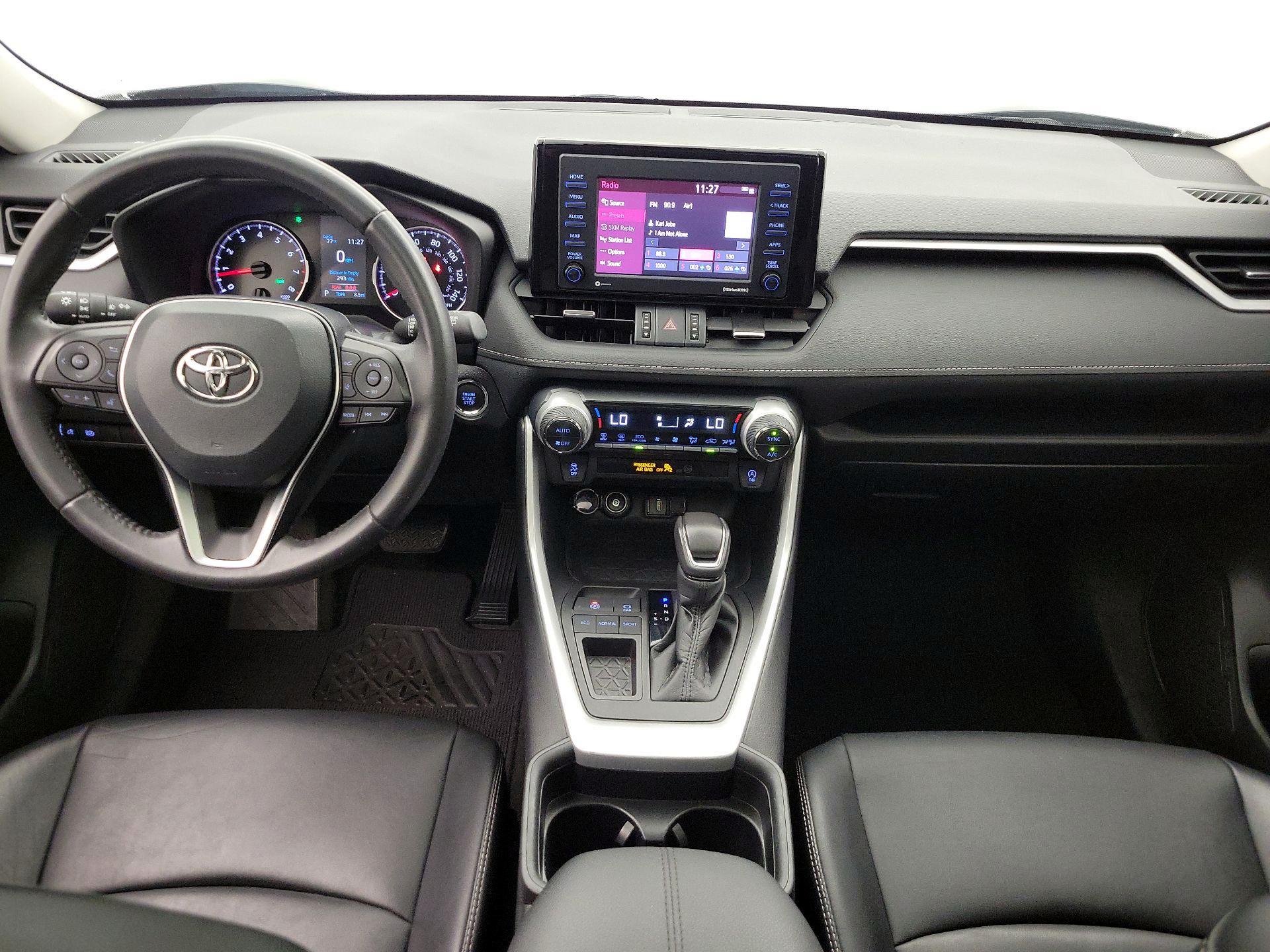 Thumbnail: 2021 Toyota RAV4 - 9