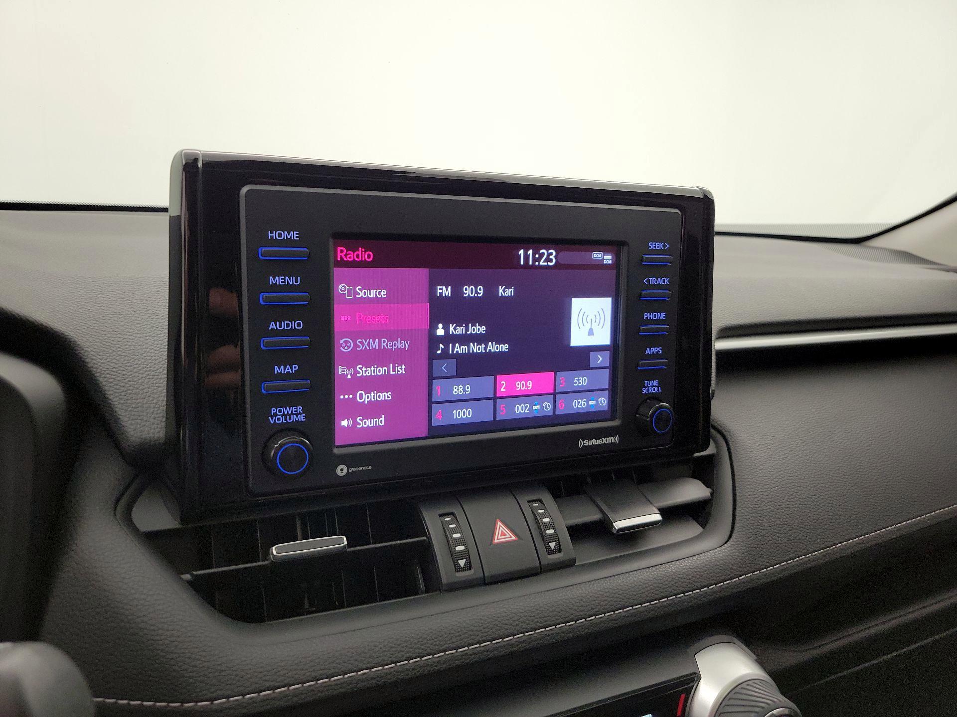Thumbnail: 2021 Toyota RAV4 - 15