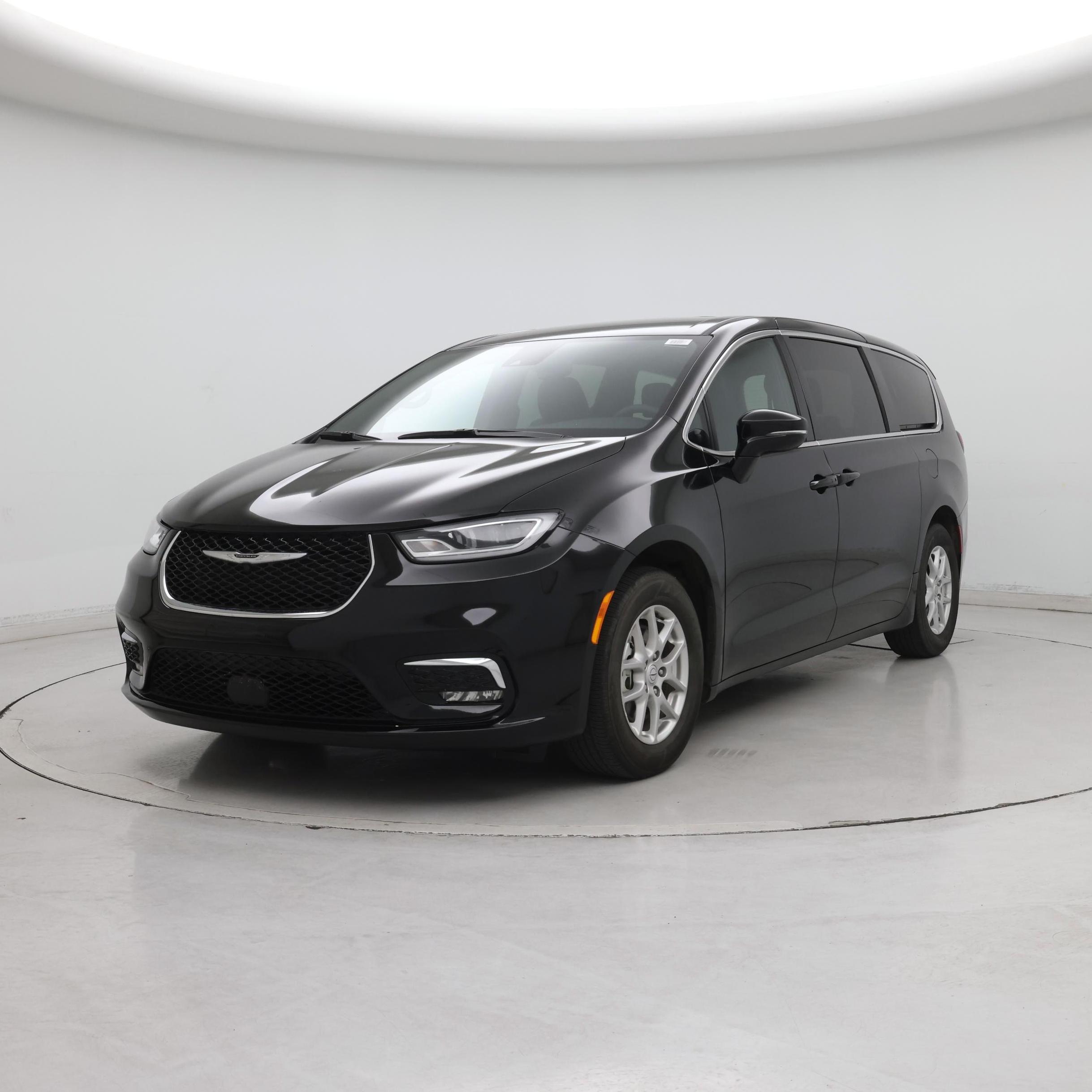 Thumbnail: 2025 Chrysler Pacifica - 4