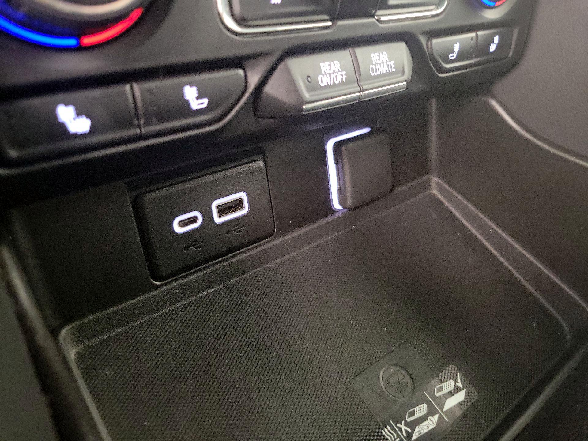 Thumbnail: 2022 Chevrolet Tahoe - 18