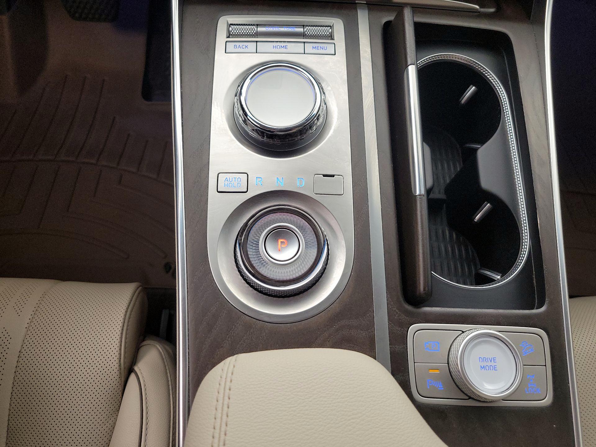 Thumbnail: 2023 Genesis GV80 - 18