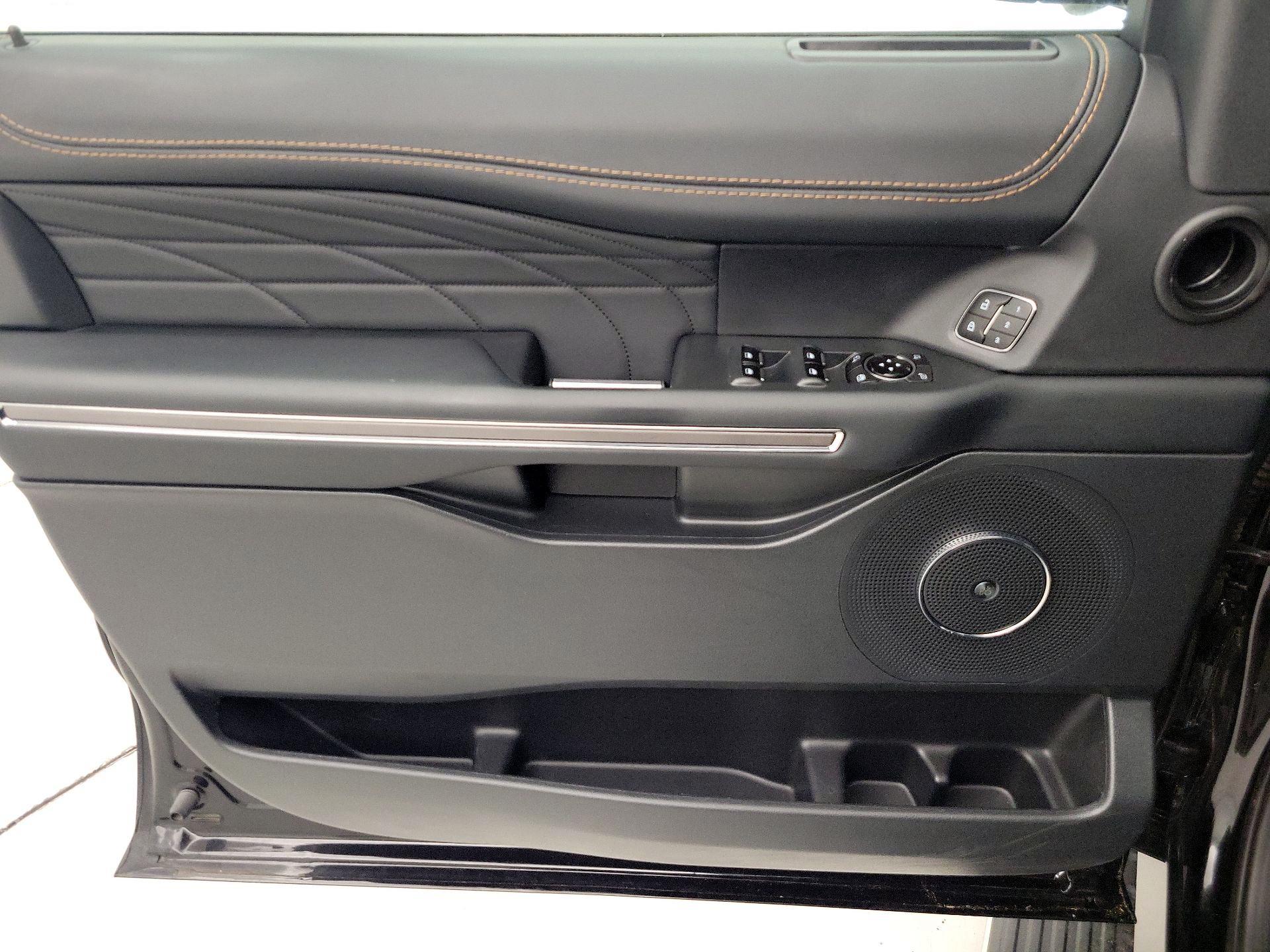 Thumbnail: 2023 Ford Expedition MAX - 12