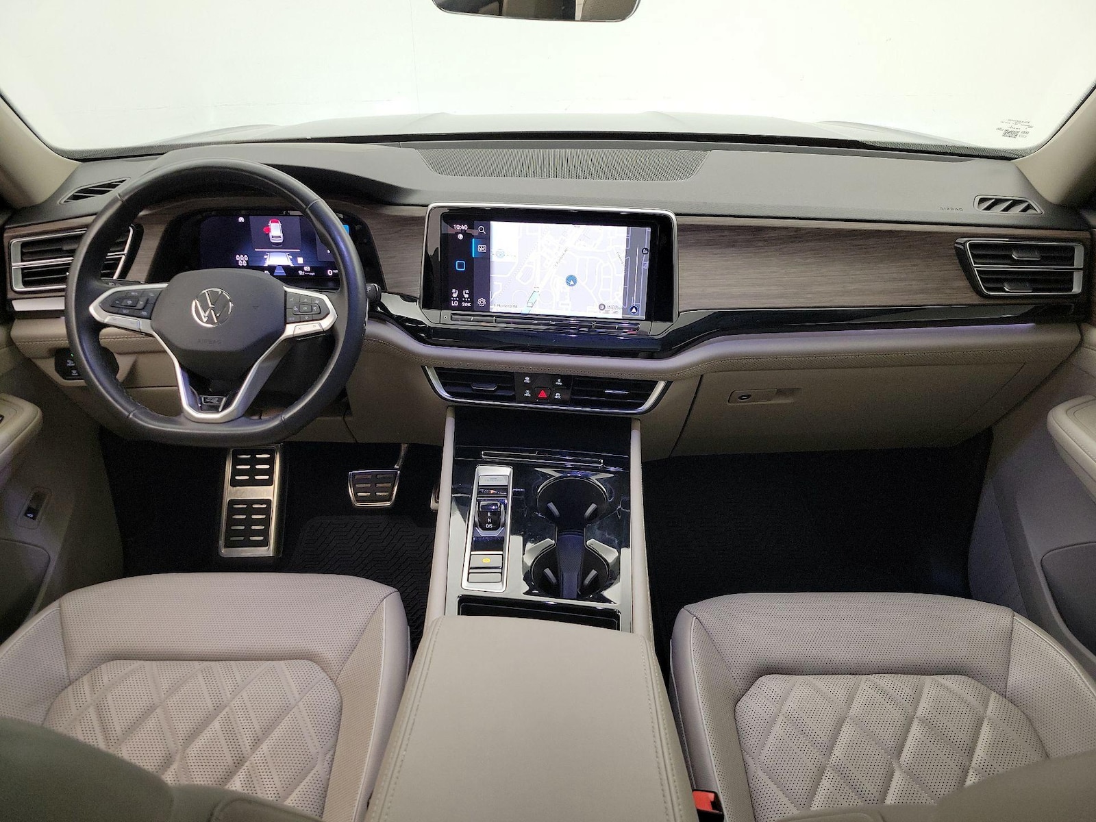 2024 Volkswagen Atlas SEL Premium R-Line - Photo 10
