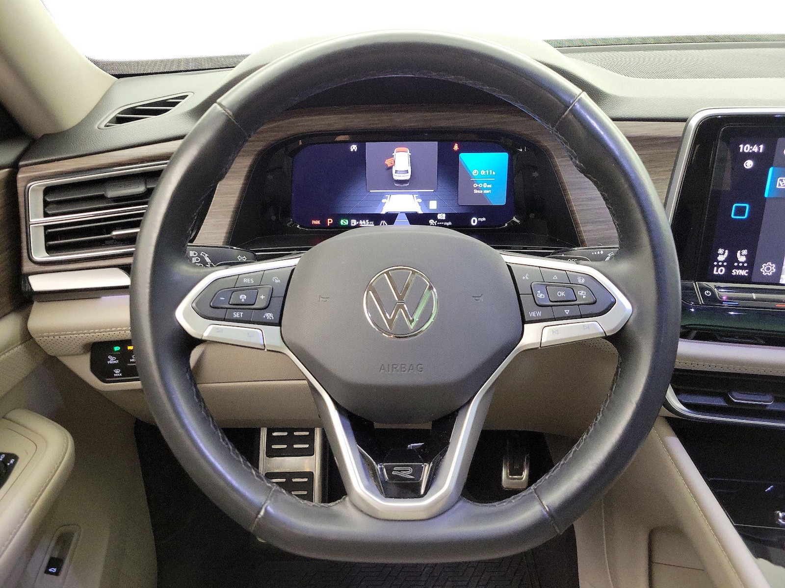 2024 Volkswagen Atlas SEL Premium R-Line - Photo 11