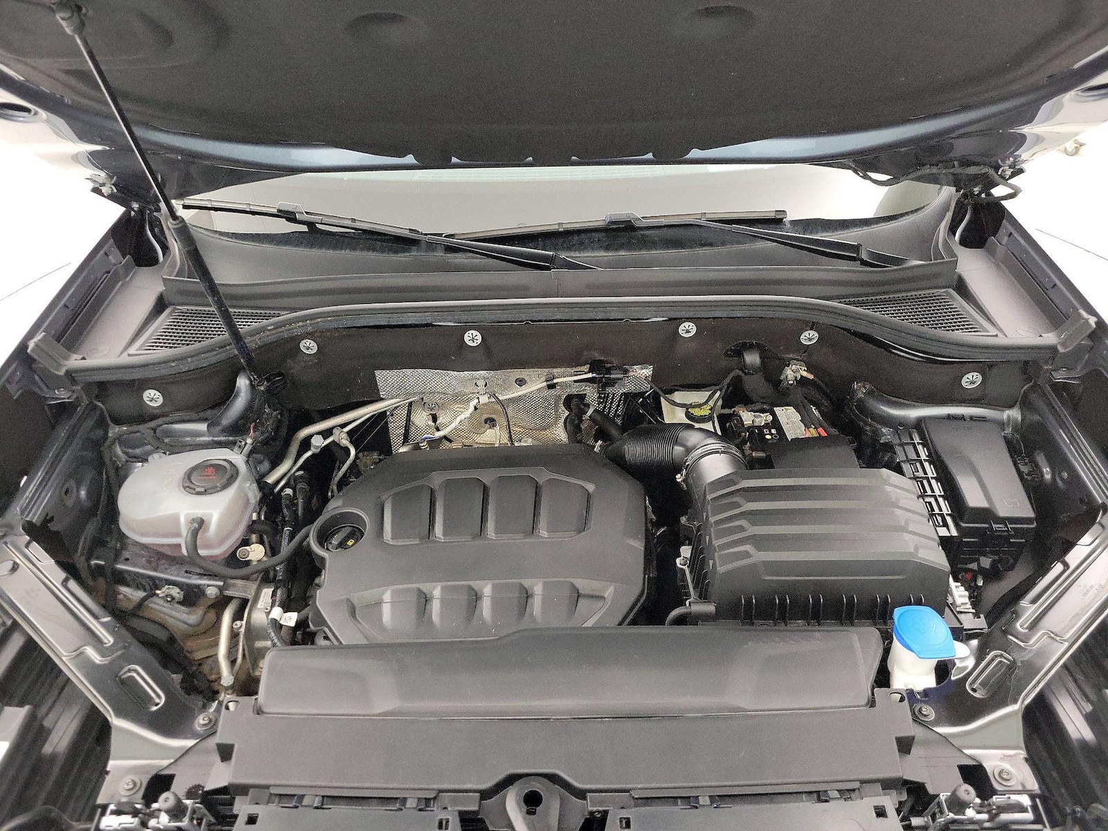 2024 Volkswagen Atlas SEL Premium R-Line - Photo 26
