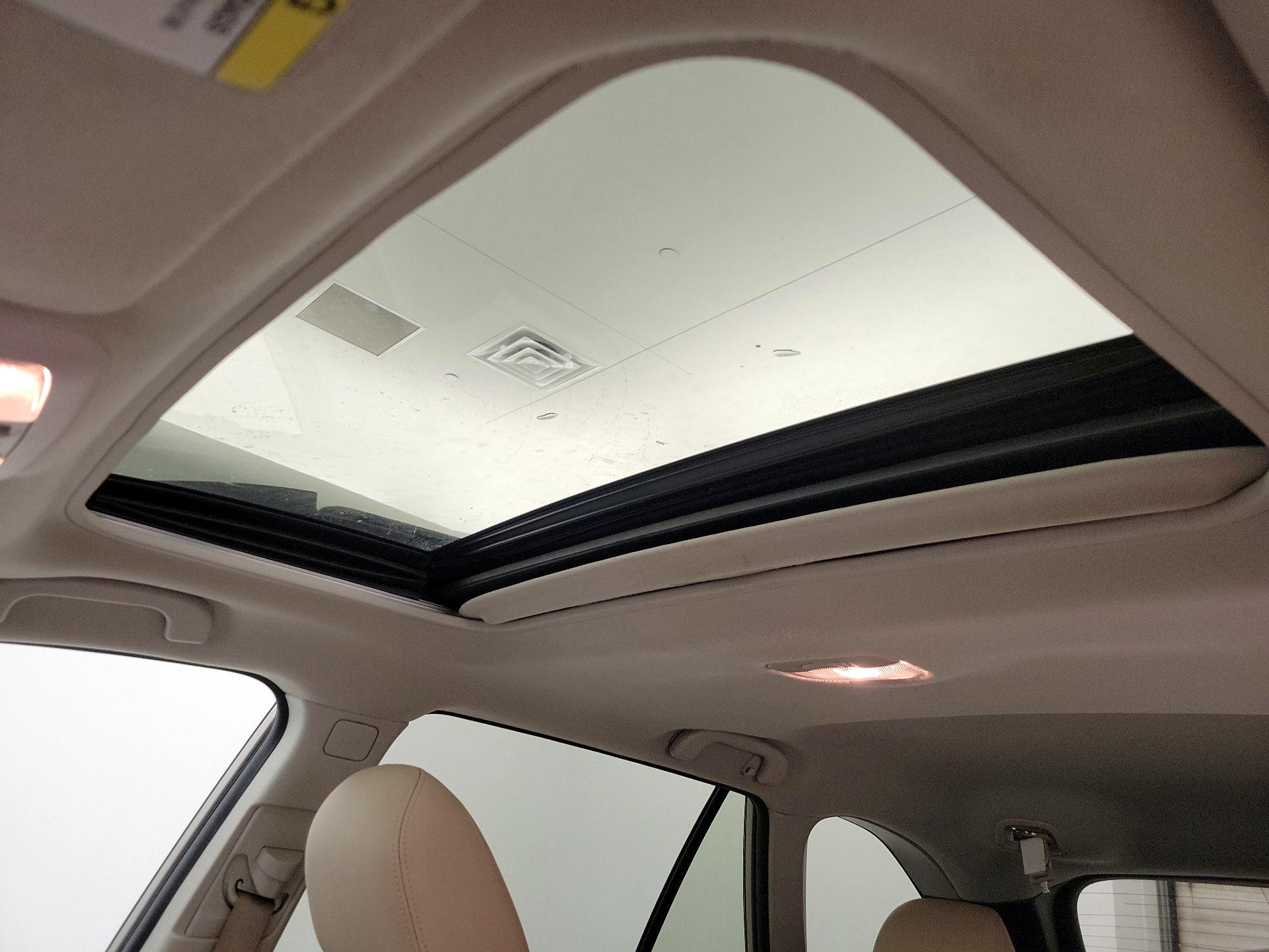 Thumbnail: 2015 Subaru Outback - 20