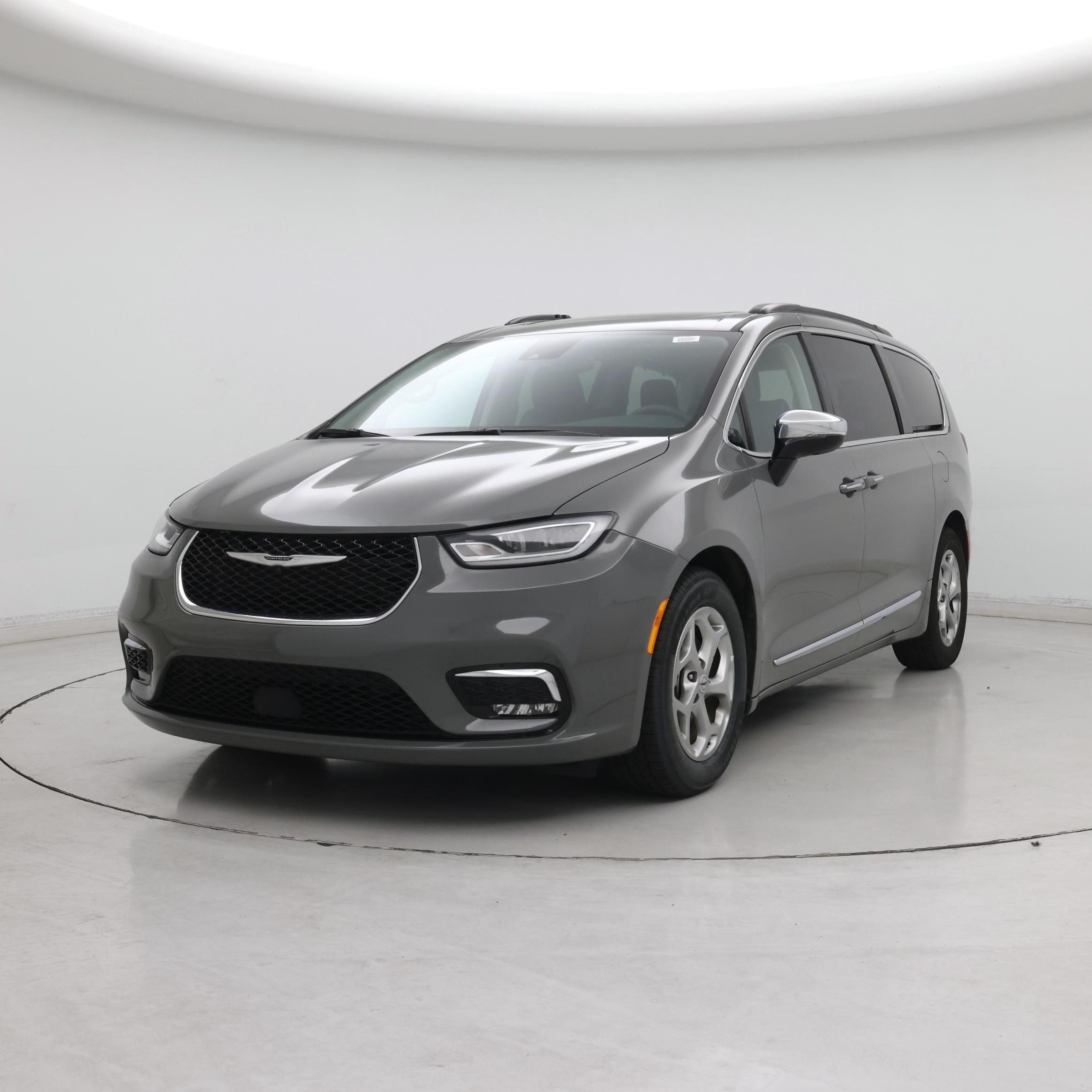 Thumbnail: 2023 Chrysler Pacifica - 4