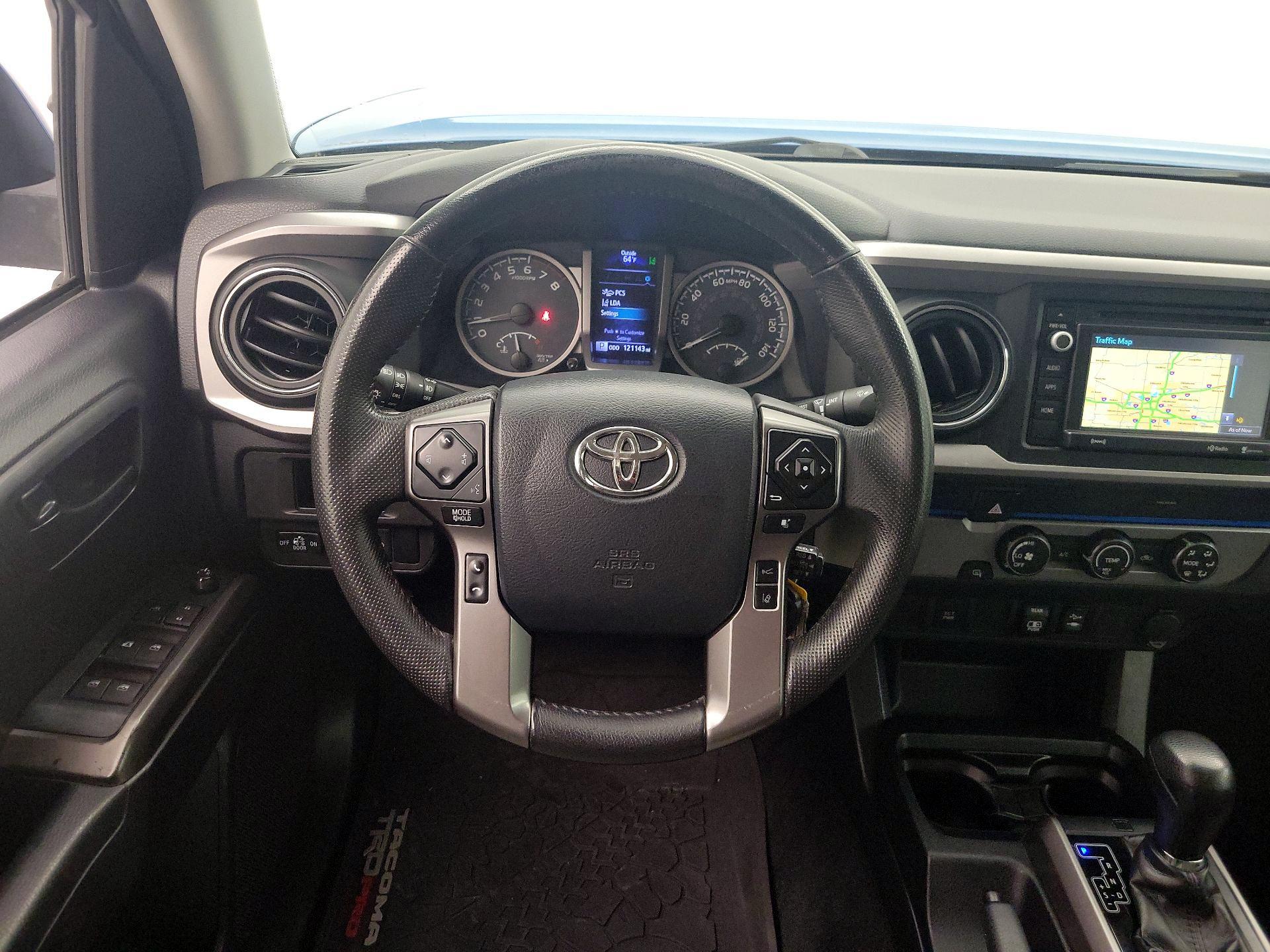 Thumbnail: 2019 Toyota Tacoma - 10