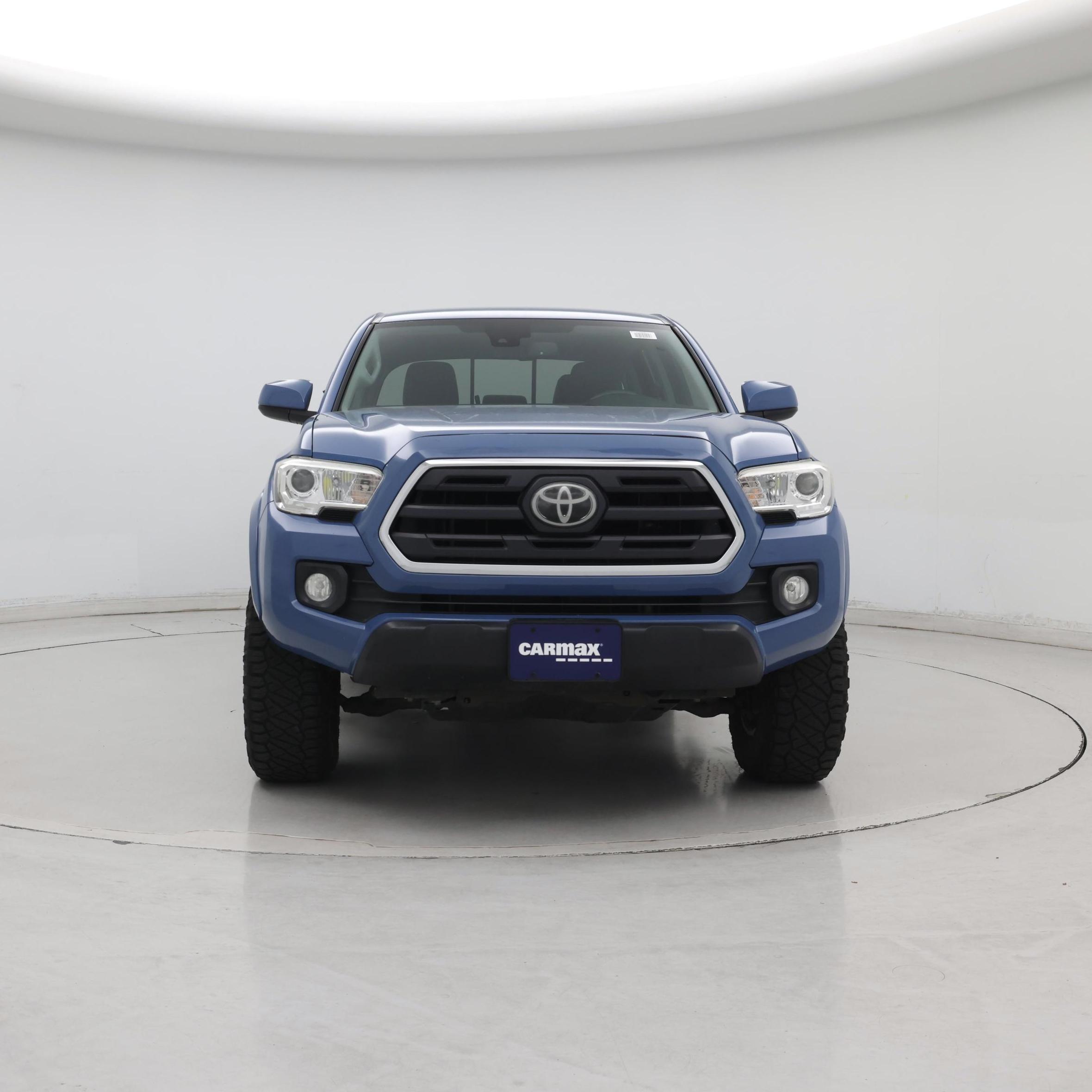 Thumbnail: 2019 Toyota Tacoma - 5