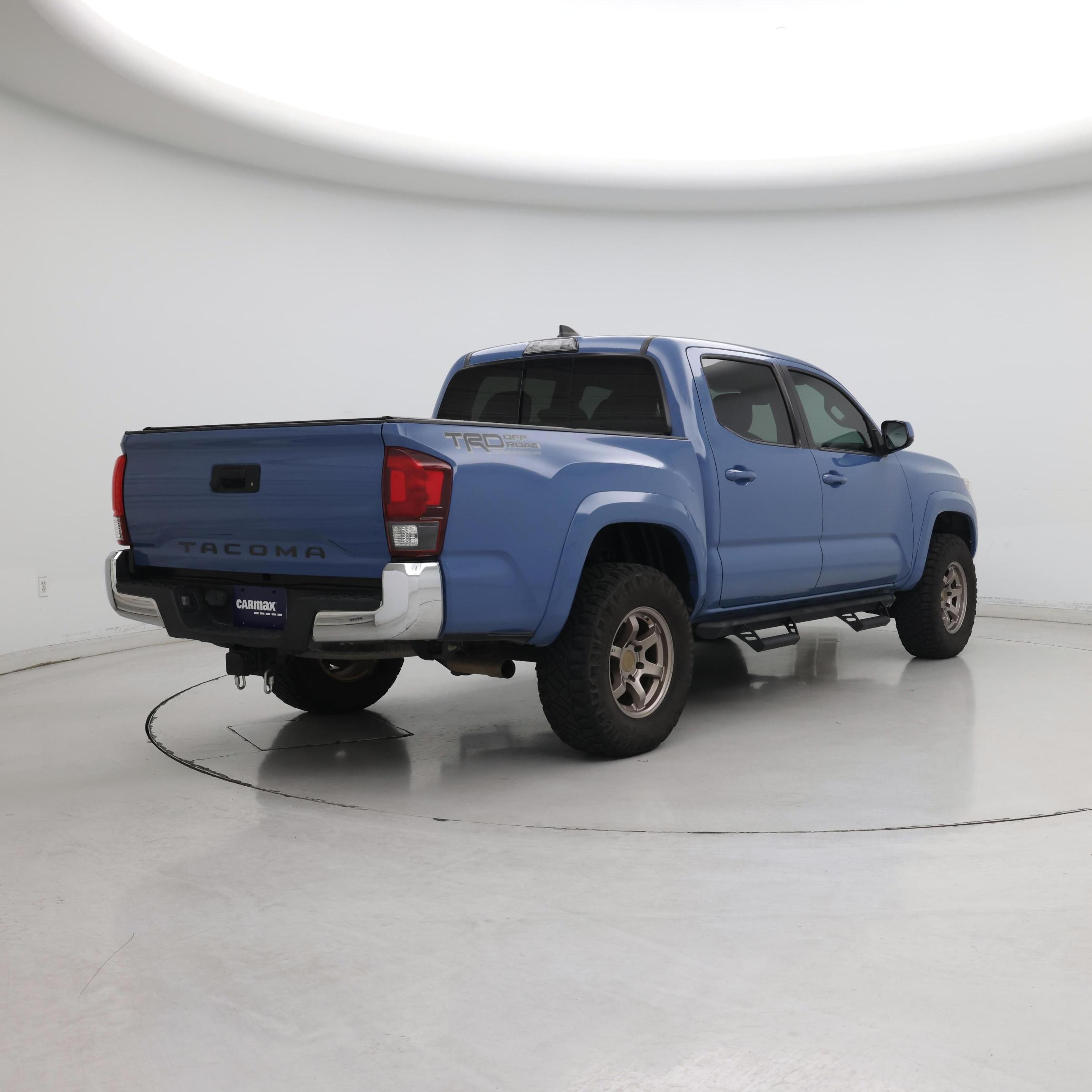 Thumbnail: 2019 Toyota Tacoma - 8