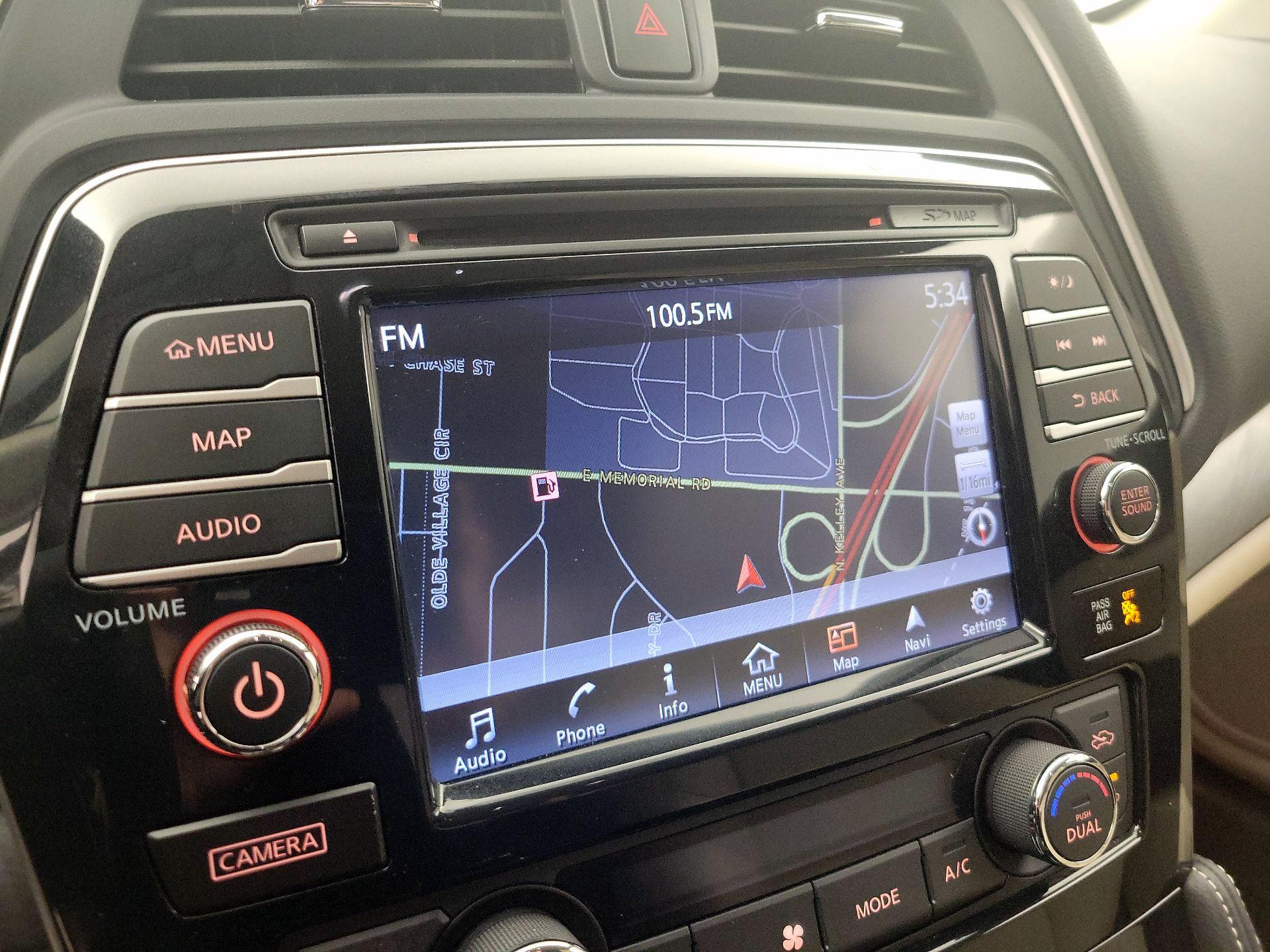 Thumbnail: 2016 Nissan Maxima - 14