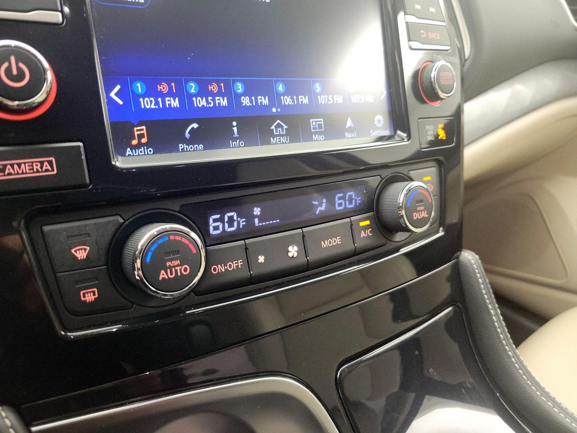 Thumbnail: 2016 Nissan Maxima - 17