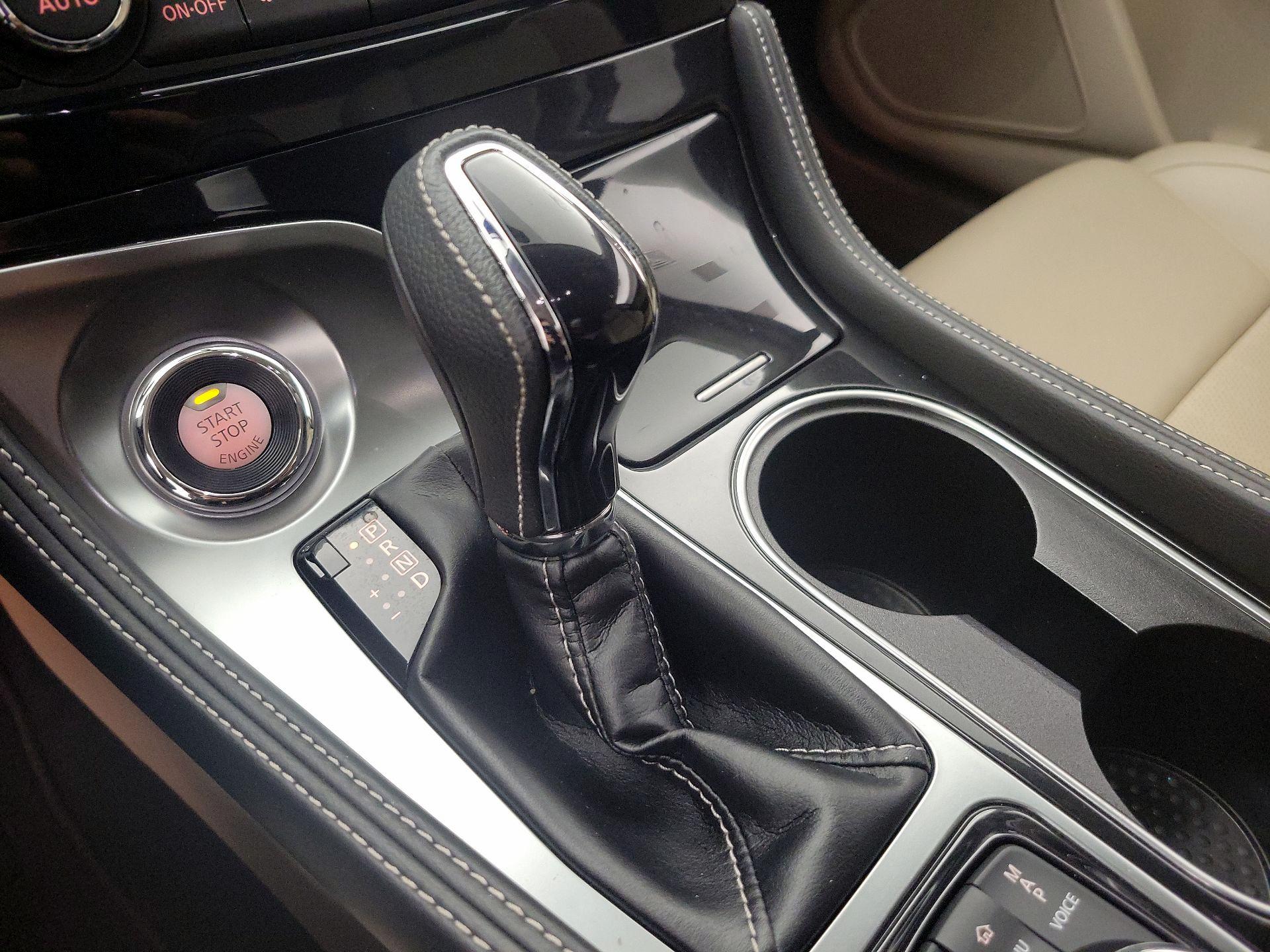 Thumbnail: 2016 Nissan Maxima - 18