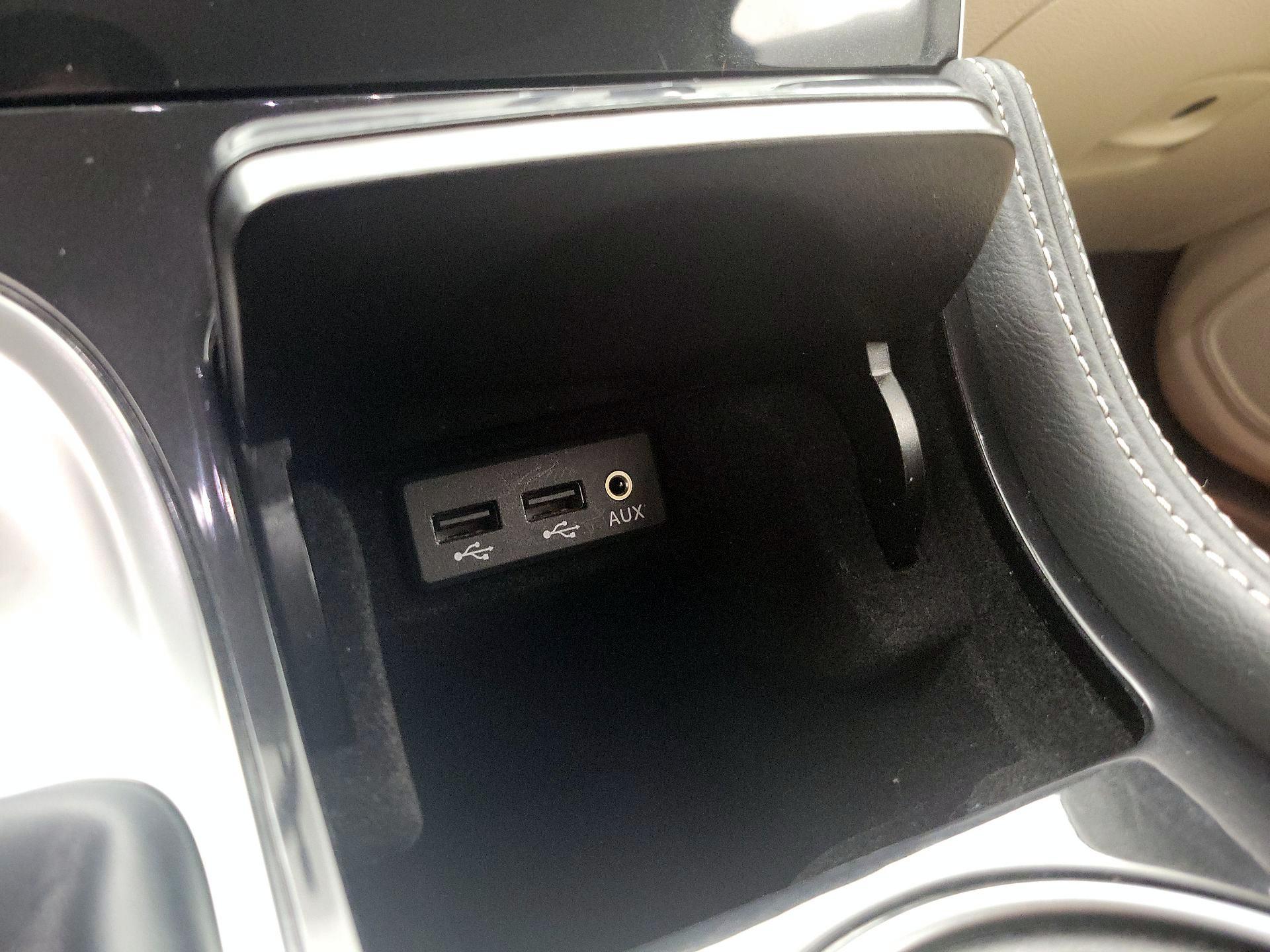 Thumbnail: 2016 Nissan Maxima - 19