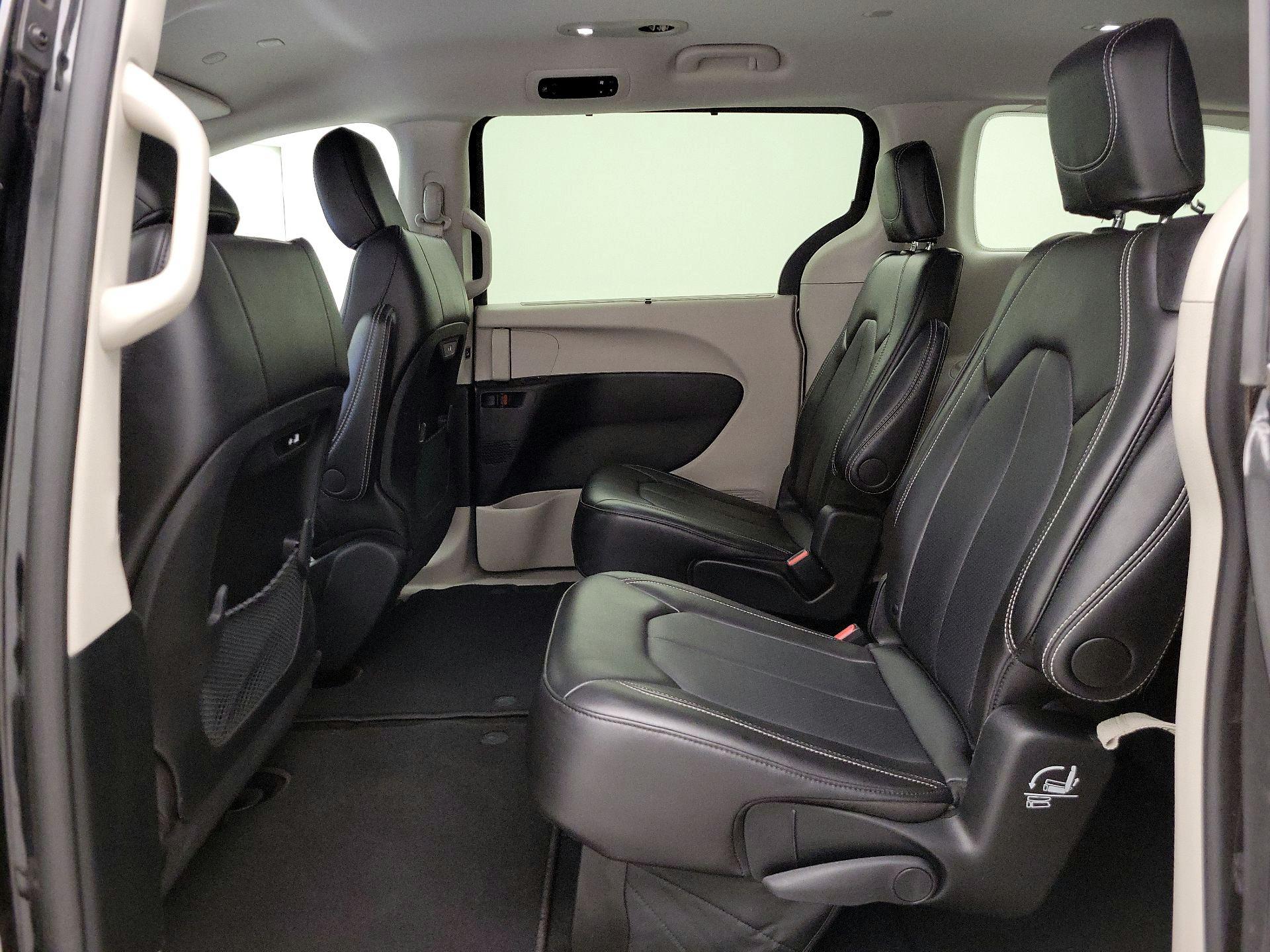 Thumbnail: 2024 Chrysler Pacifica - 19