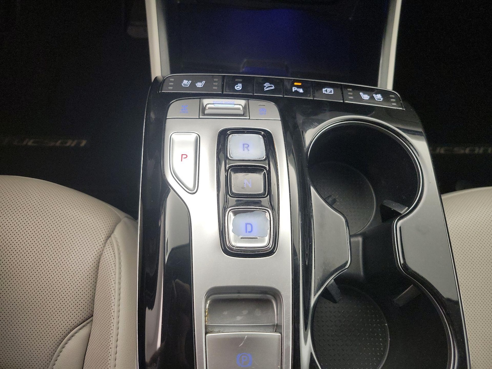 2022 Hyundai Tucson Limited - Photo 19
