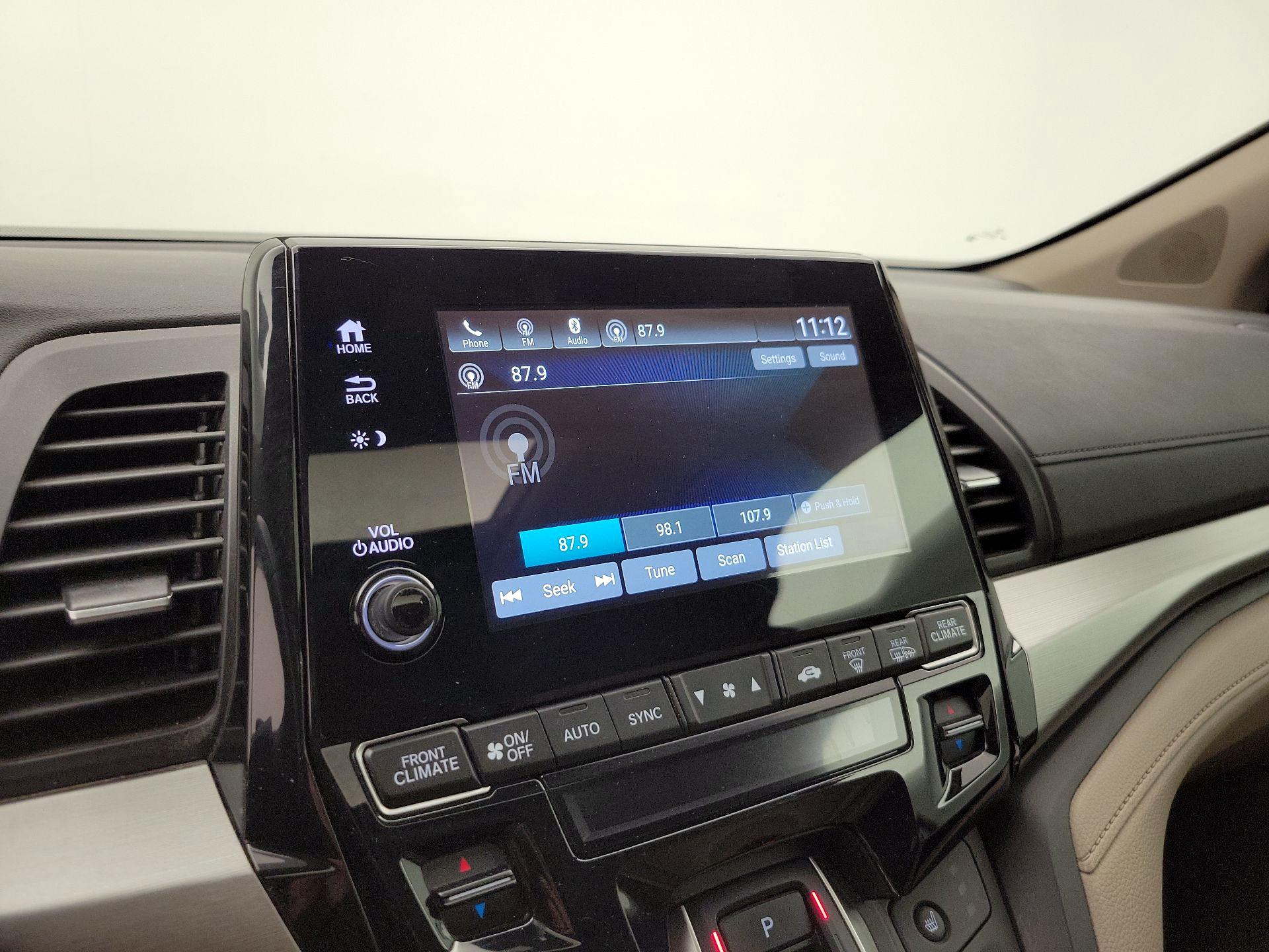 Thumbnail: 2019 Honda Odyssey - 15