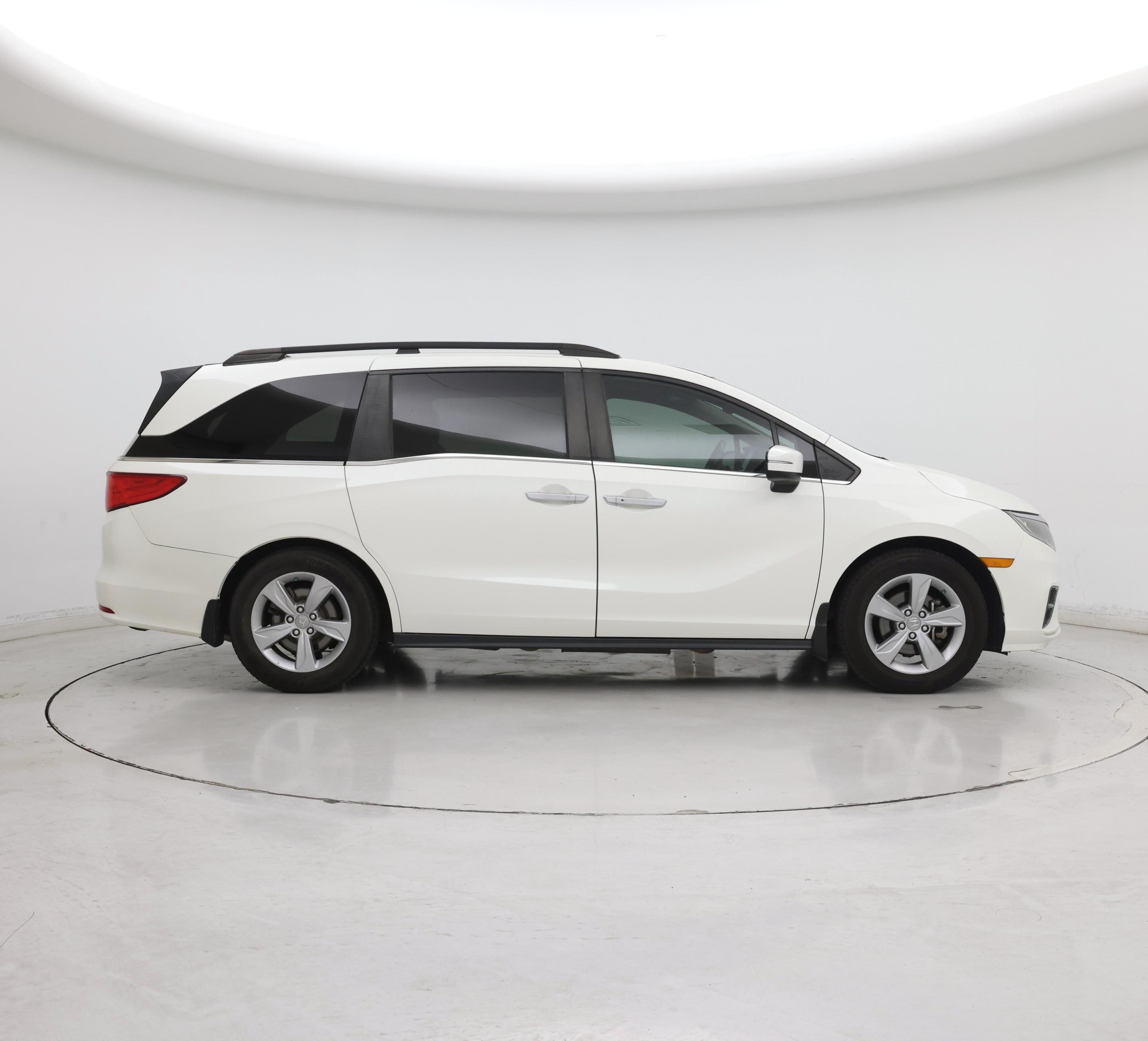 Thumbnail: 2019 Honda Odyssey - 7